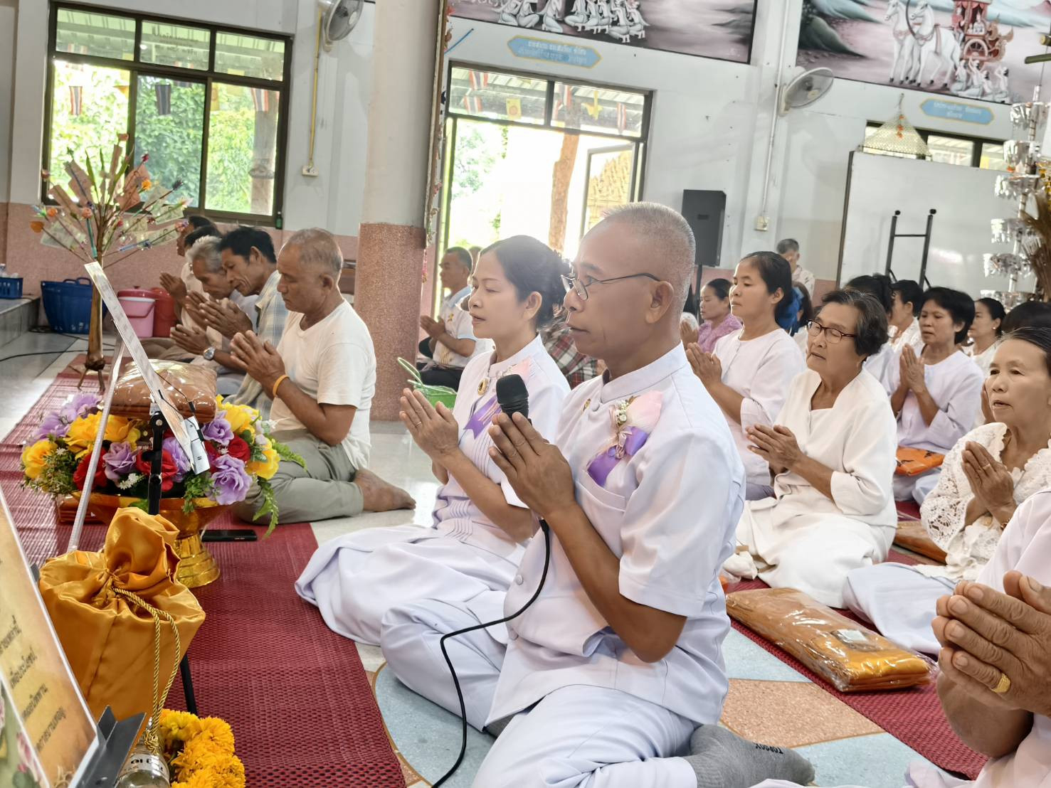 ภาพกล่าวคำถวายกฐินวัดบ้านบัวอารีย์