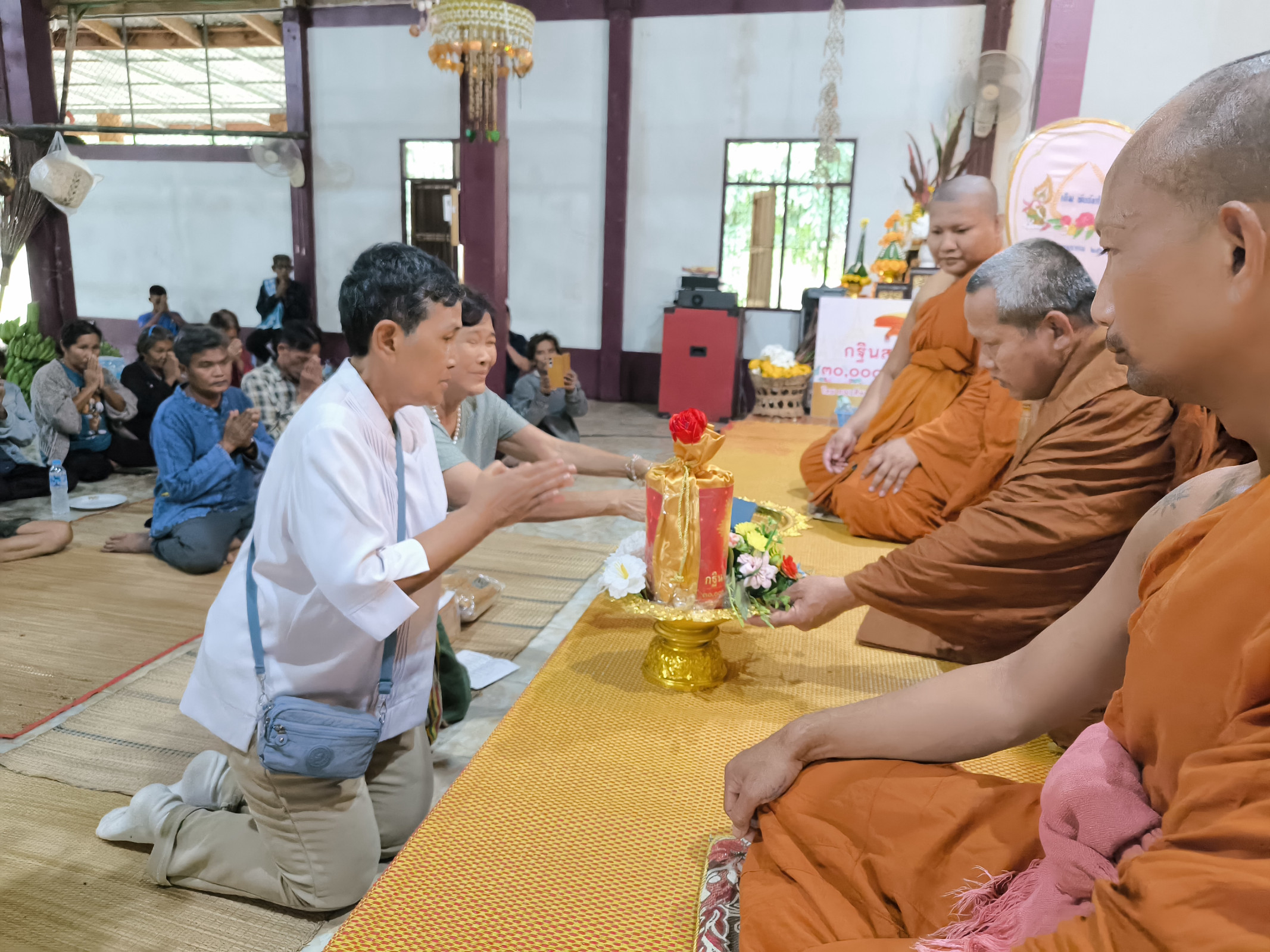 ภาพร่วมพิธีกรรมวัดดอนโปง