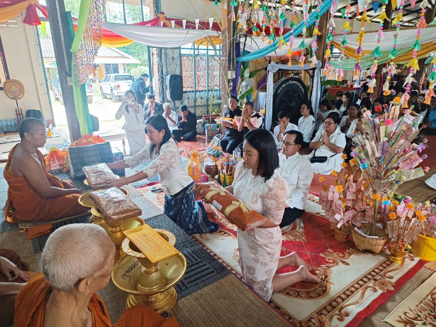 ภาพกล่าวคำถวายกฐินที่พักสงฆ์บ้านสวาสดิ์