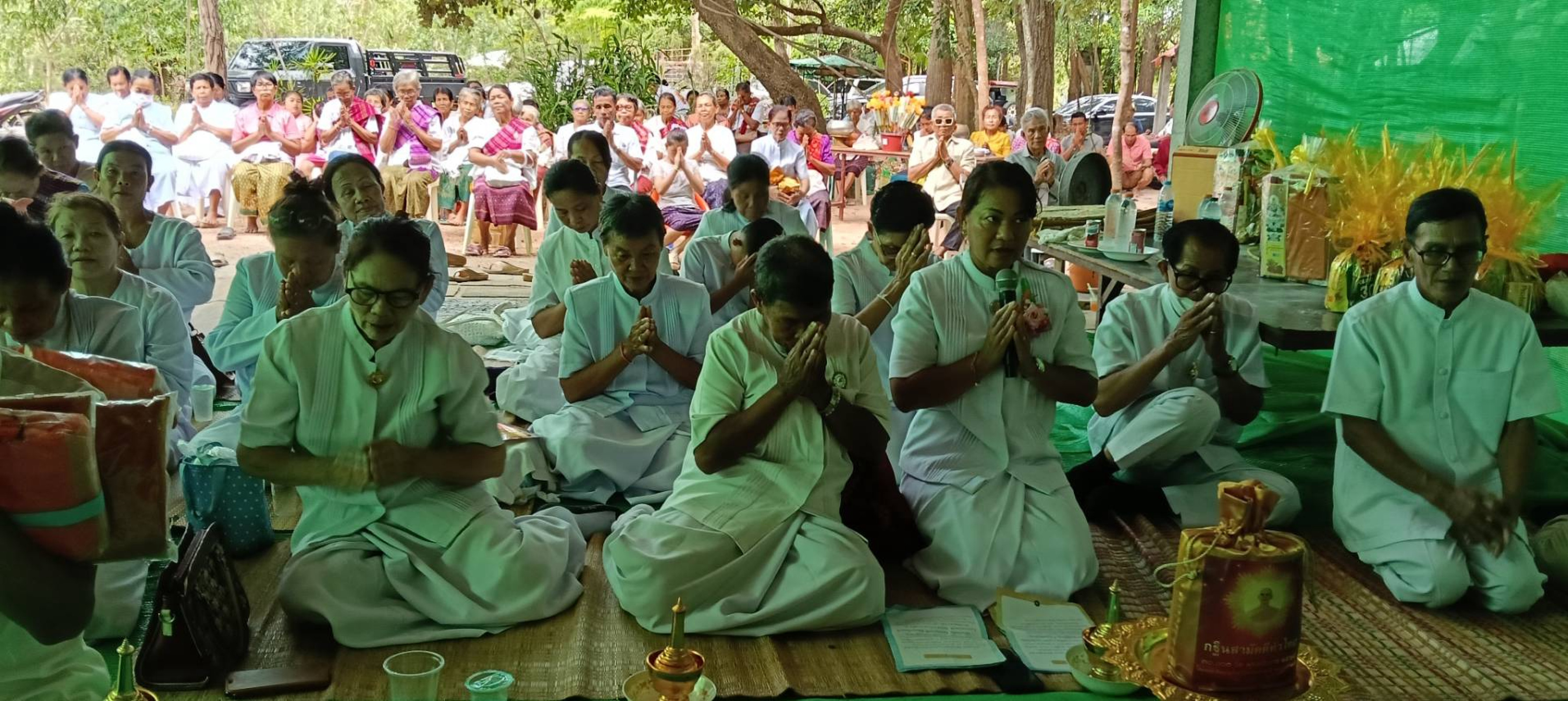 ภาพร่วมพิธีกรรมที่พักสงฆ์โนนทองแท่ง