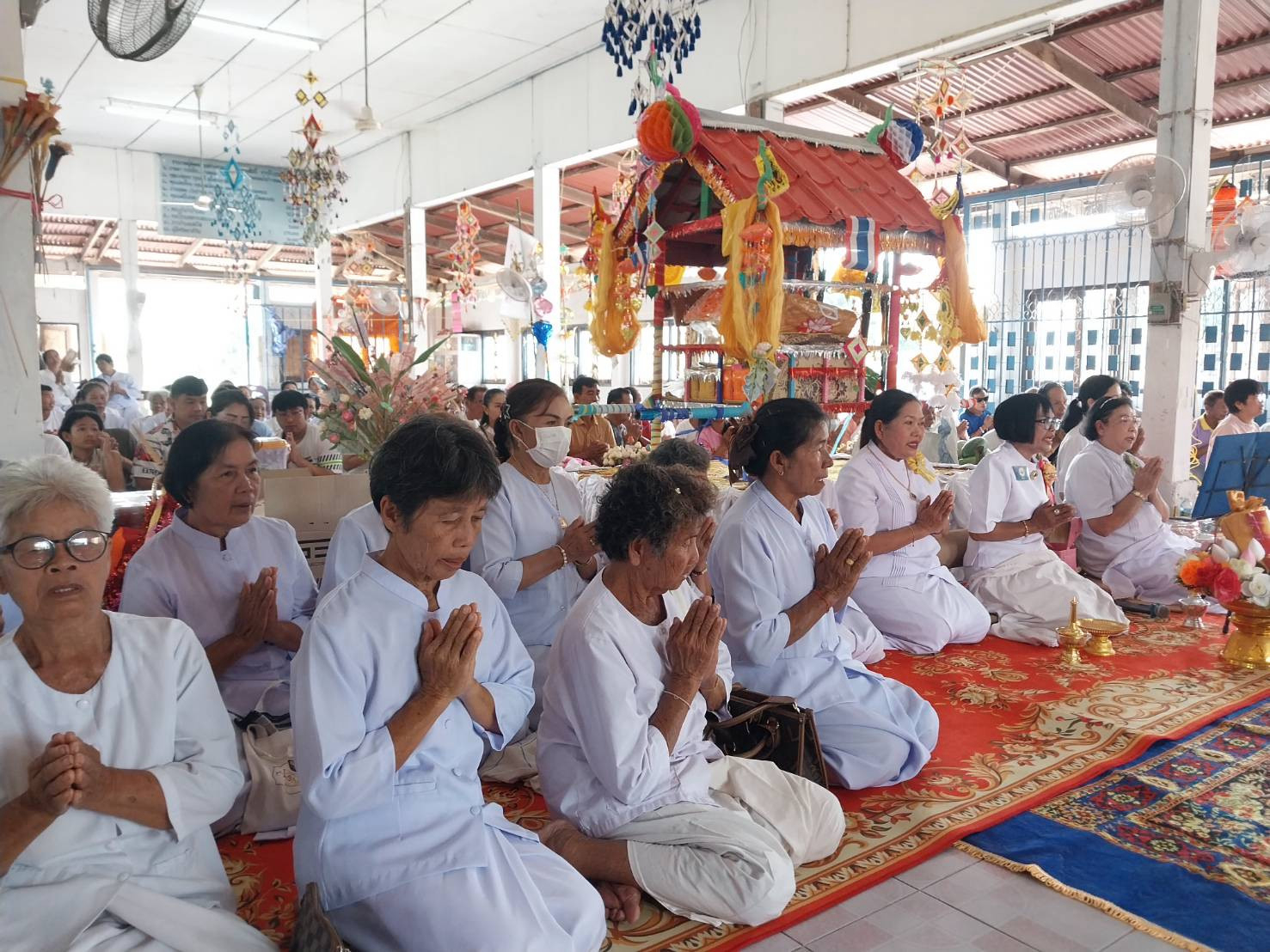 ภาพร่วมพิธีกรรมวัดนารานิวาส