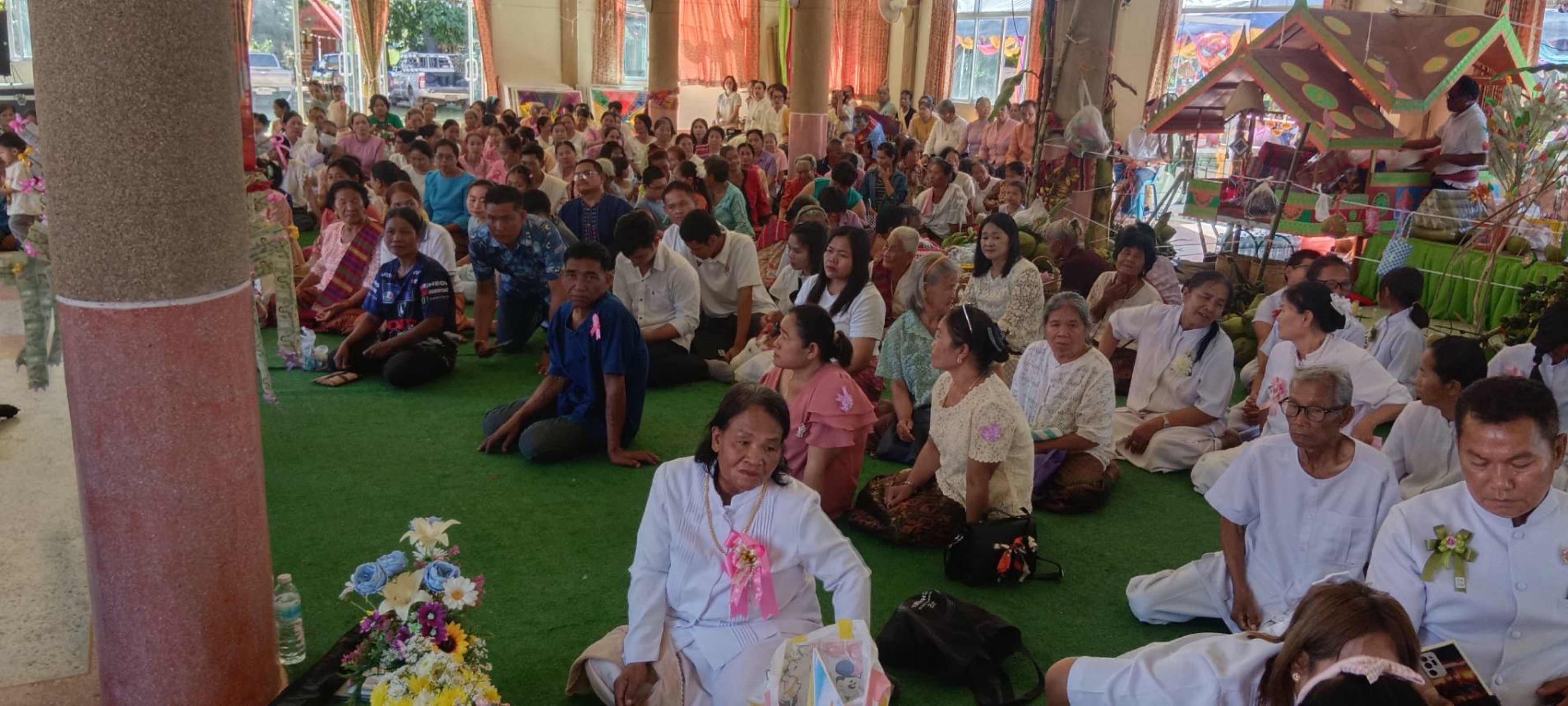 ภาพร่วมพิธีกรรมวัดหนองแวง