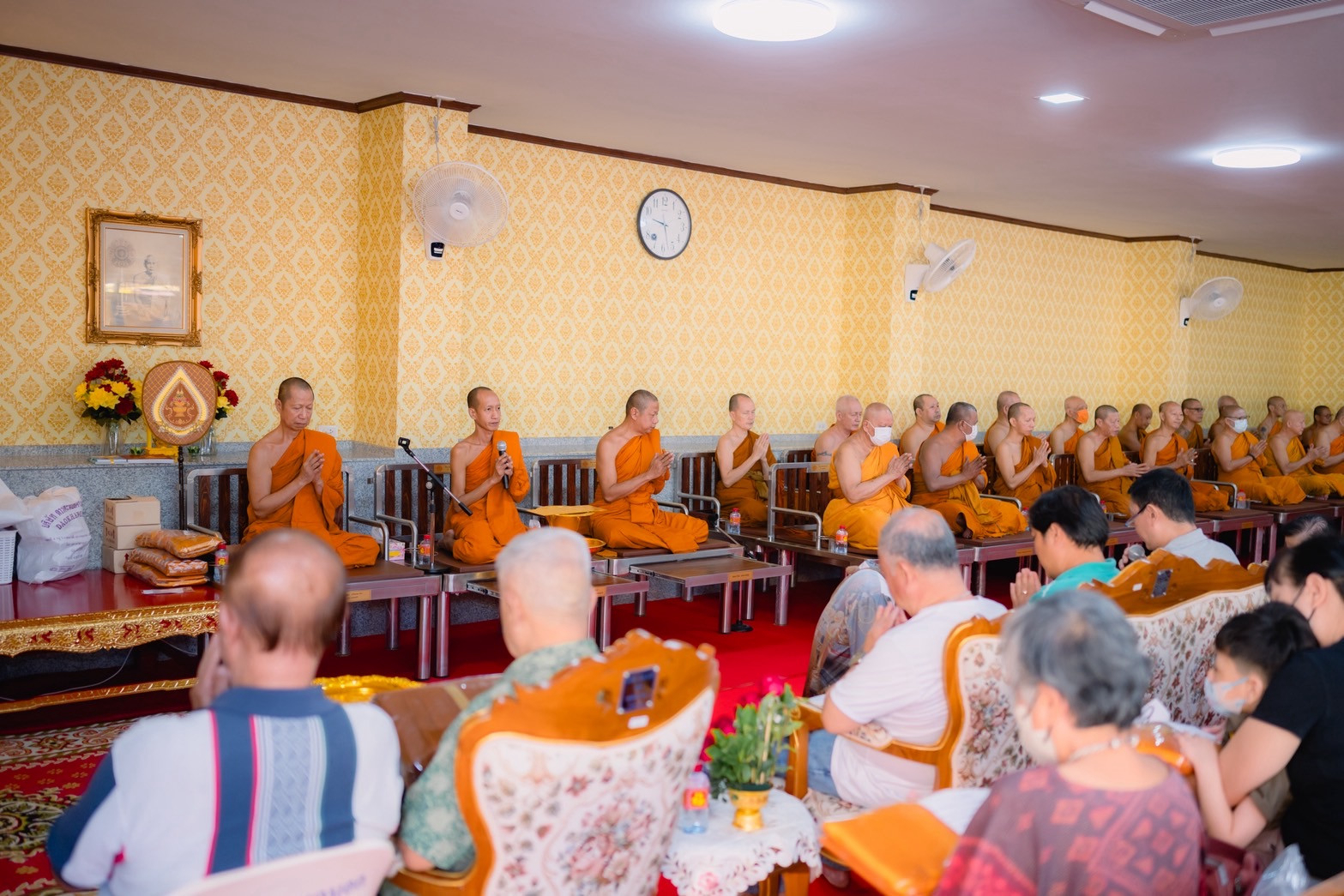 ภาพร่วมพิธีกรรมวัดบางสะแกนอก