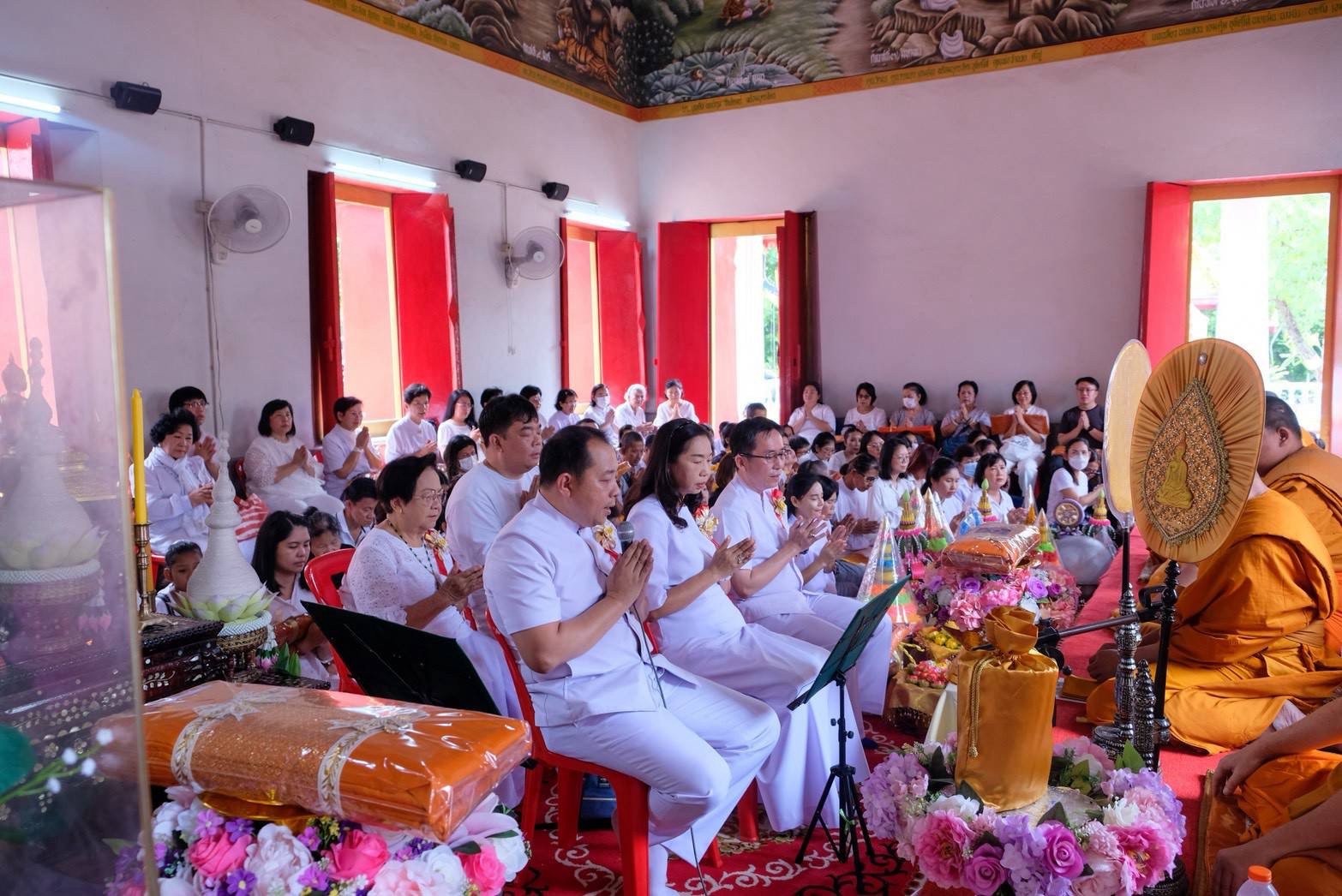 ภาพกล่าวคำถวายกฐินวัดทองบางระมาด