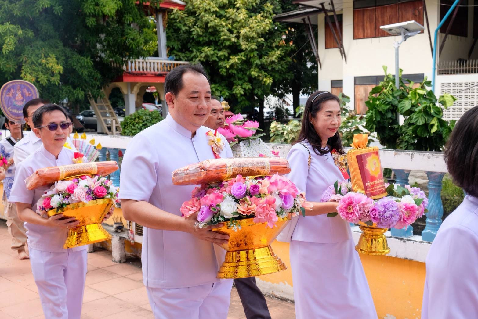 ภาพร่วมพิธีกรรมวัดทองบางระมาด
