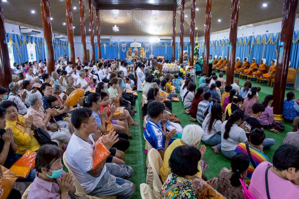 ภาพร่วมพิธีกรรมวัดบ่อน้ำจืด