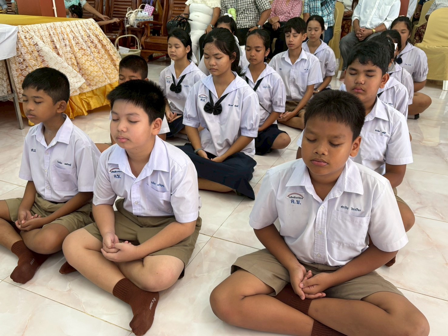 ภาพร่วมพิธีกรรมวัดคลองมะขาม