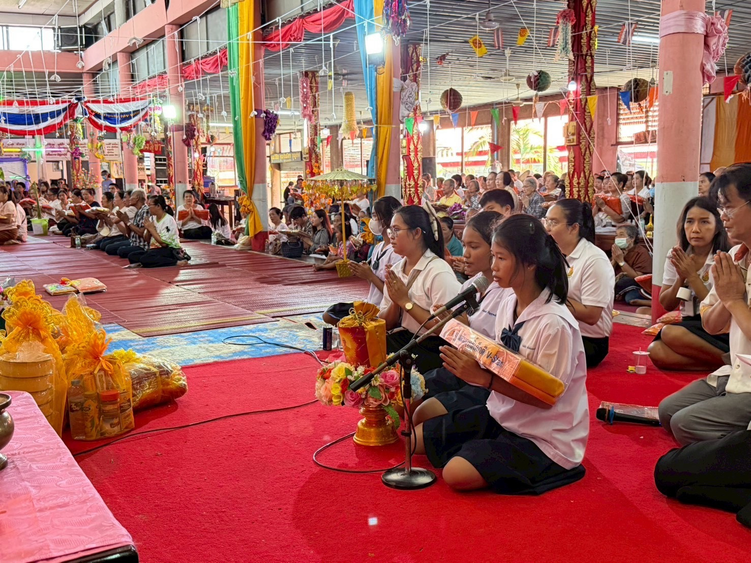 ภาพกล่าวคำถวายกฐินวัดหนองรี