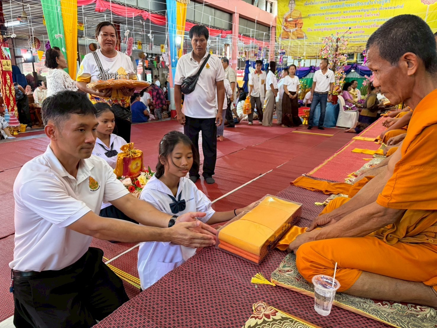 ภาพร่วมพิธีกรรมวัดหนองรี
