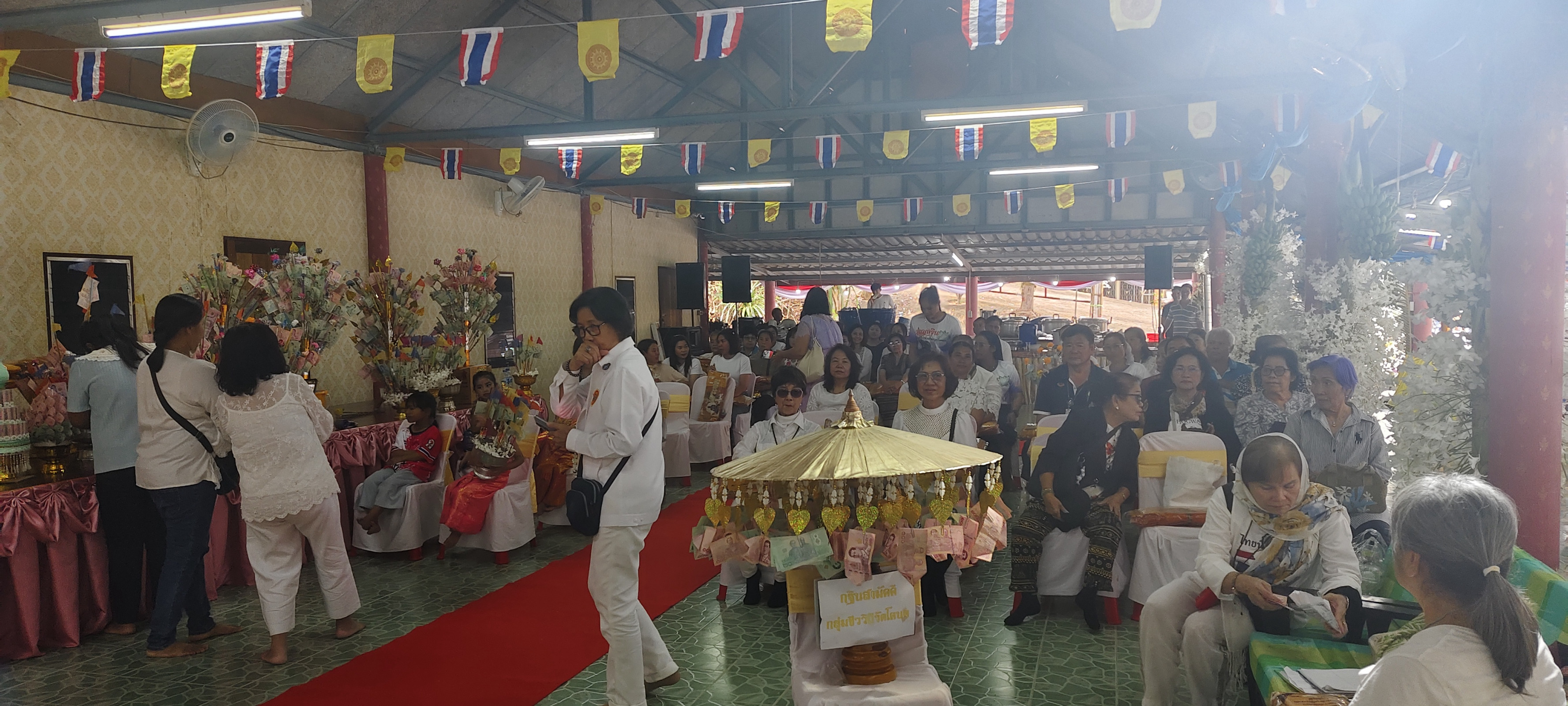 ภาพร่วมพิธีกรรมวัดพระธาตุโป่งนก