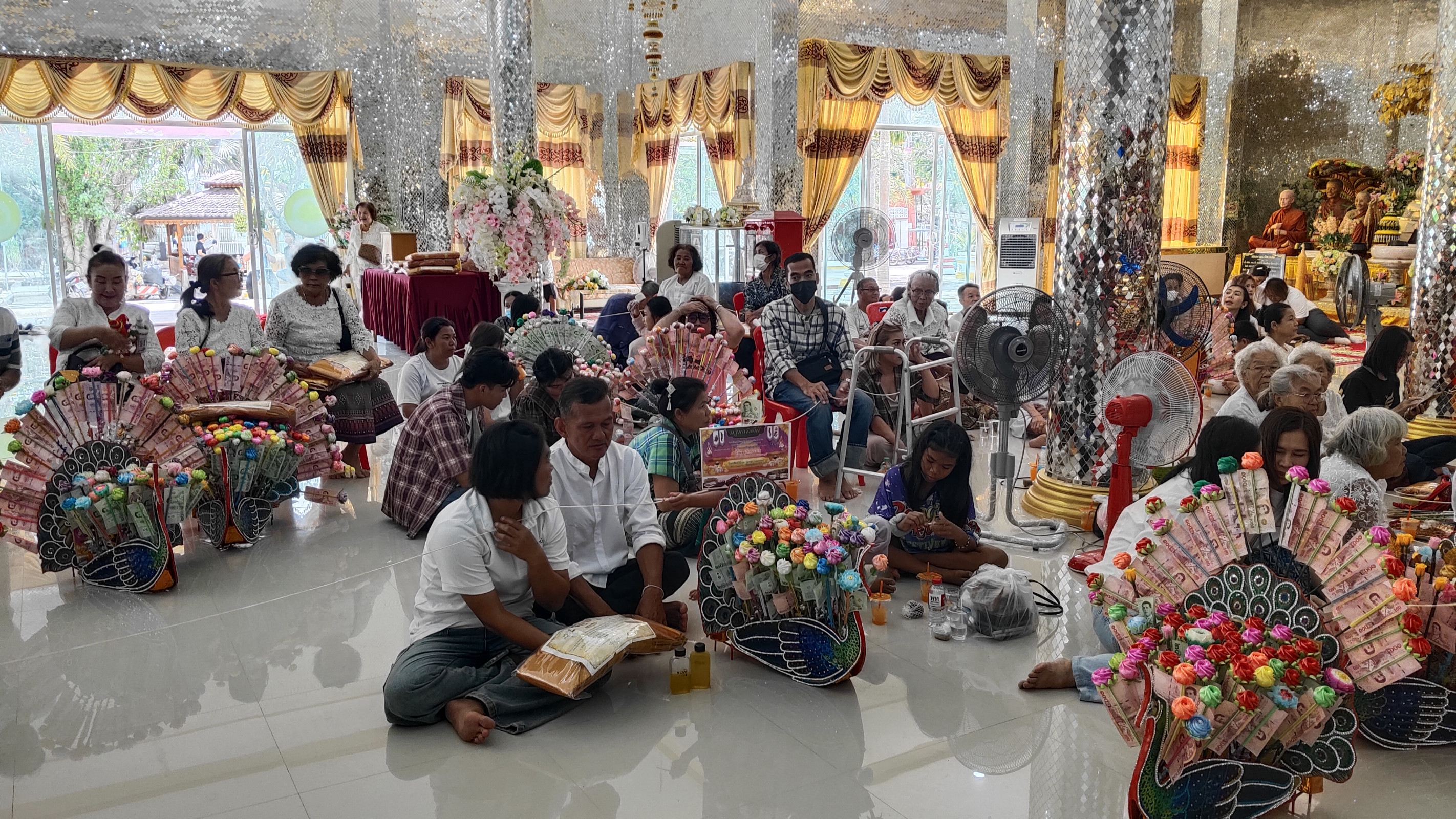 ภาพร่วมพิธีกรรมวัดขุนไทยธาราม