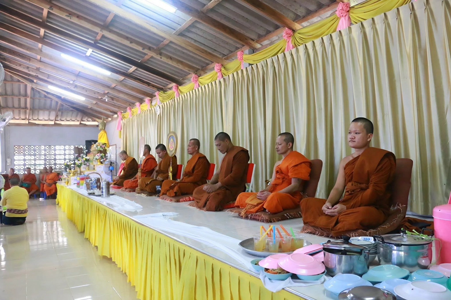 ภาพร่วมพิธีกรรมสำนักสงฆ์ราษฎร์พัฒนาวราราม