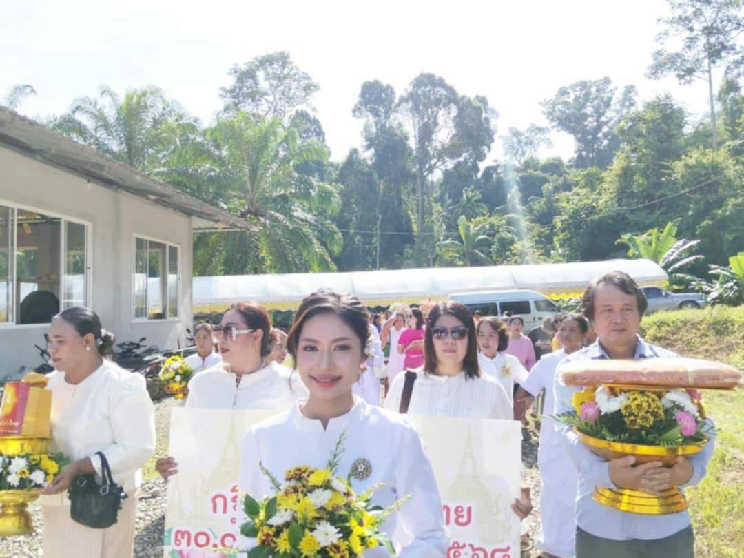 ภาพร่วมพิธีกรรมวัดภูผาธรรมาราม
