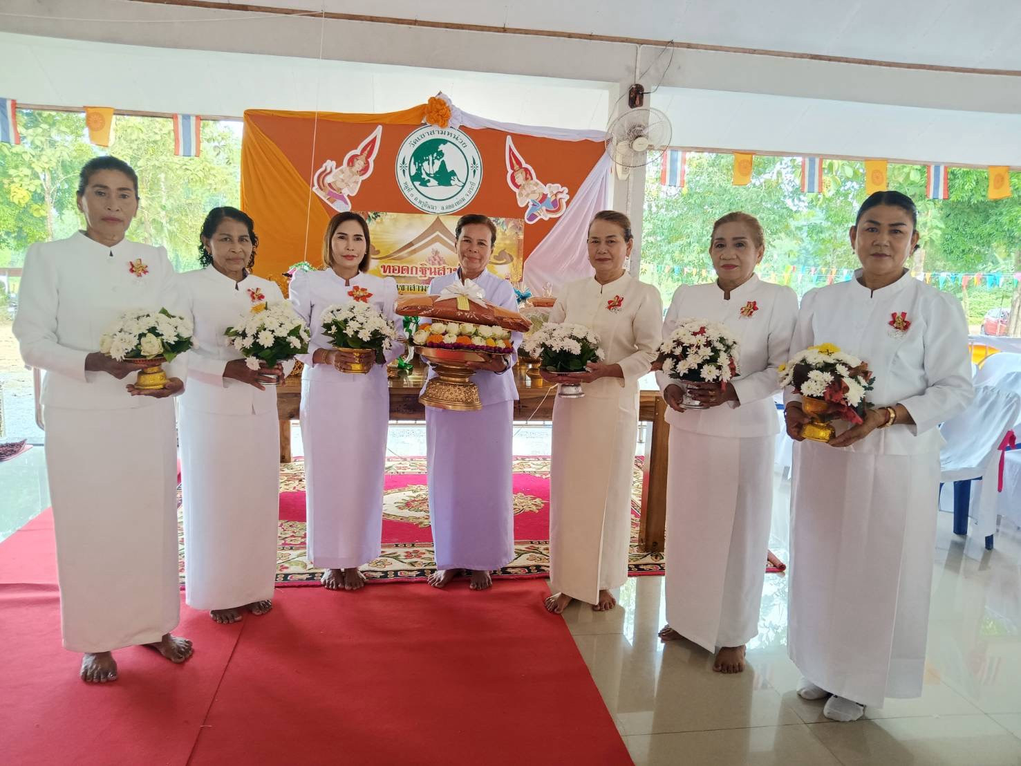 ภาพร่วมพิธีกรรมวัดเขาสามหน่วย