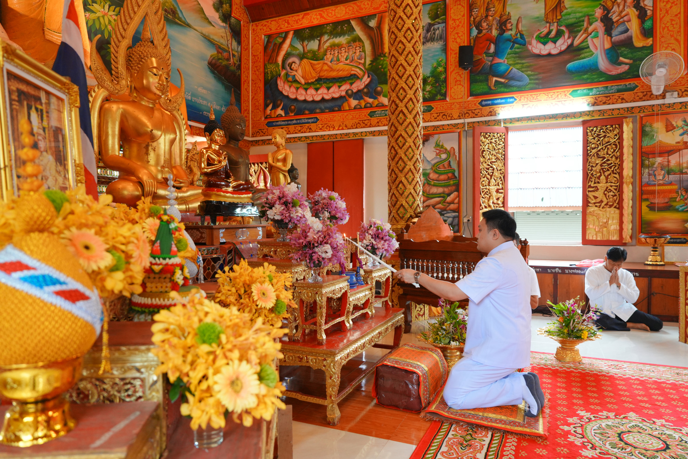 ภาพร่วมพิธีกรรมวัดนาจลอง