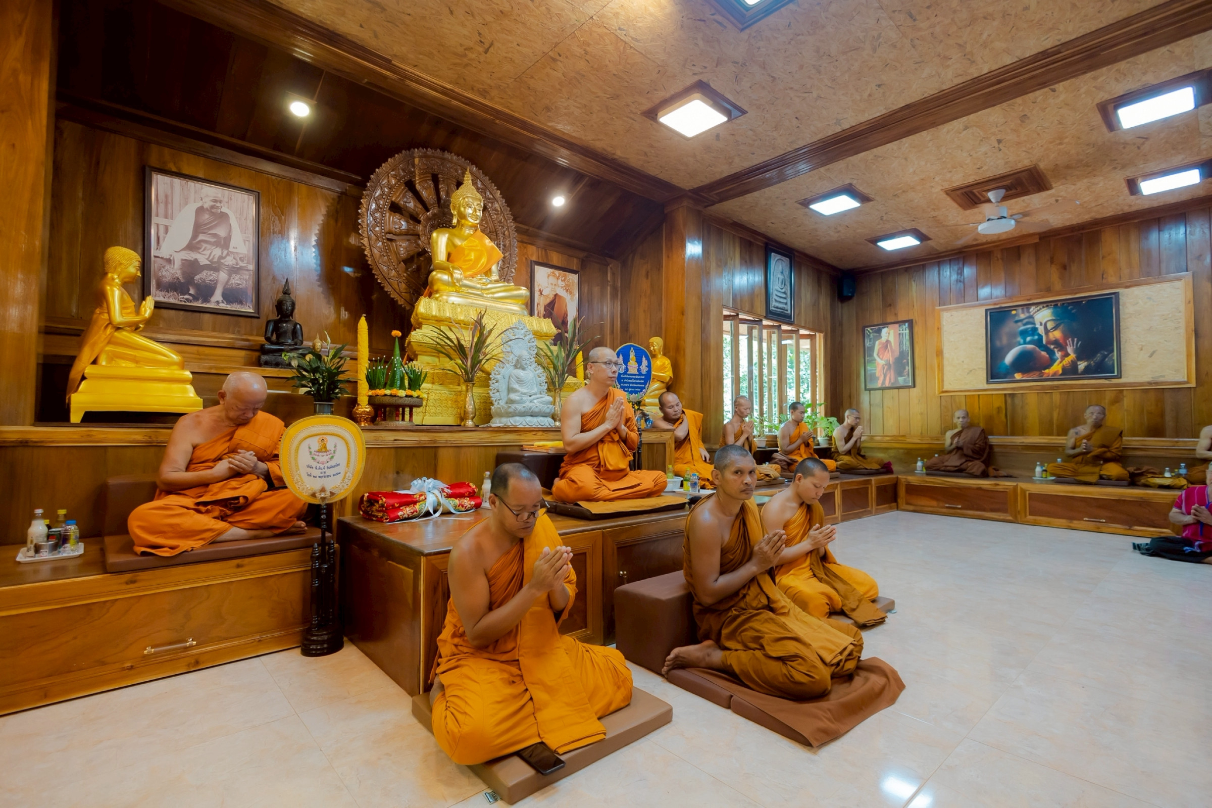 ภาพร่วมพิธีกรรมวัดป่าเมืองน้อย