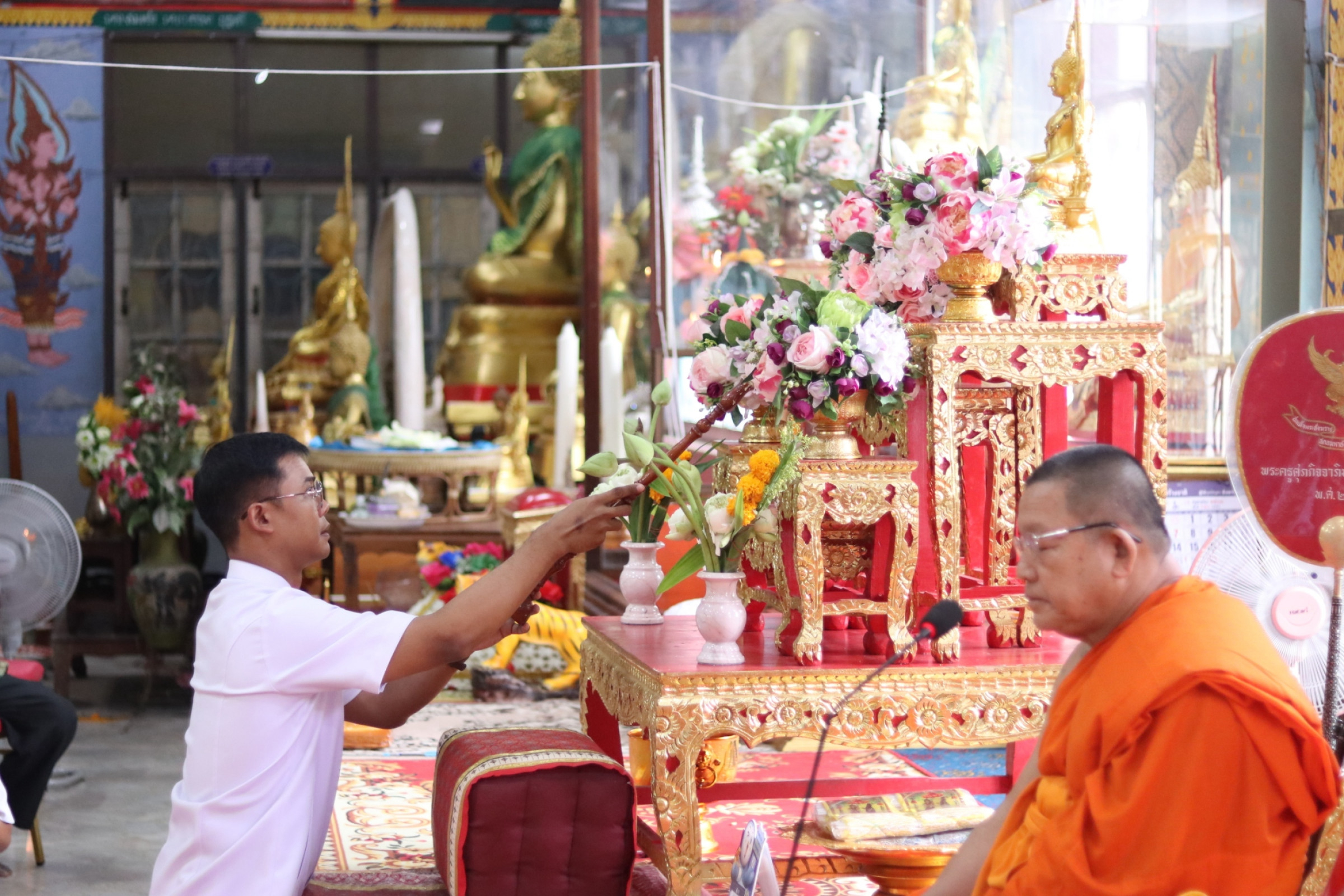 ภาพร่วมพิธีกรรมวัดเกาะแก้วประชานุรักษ์