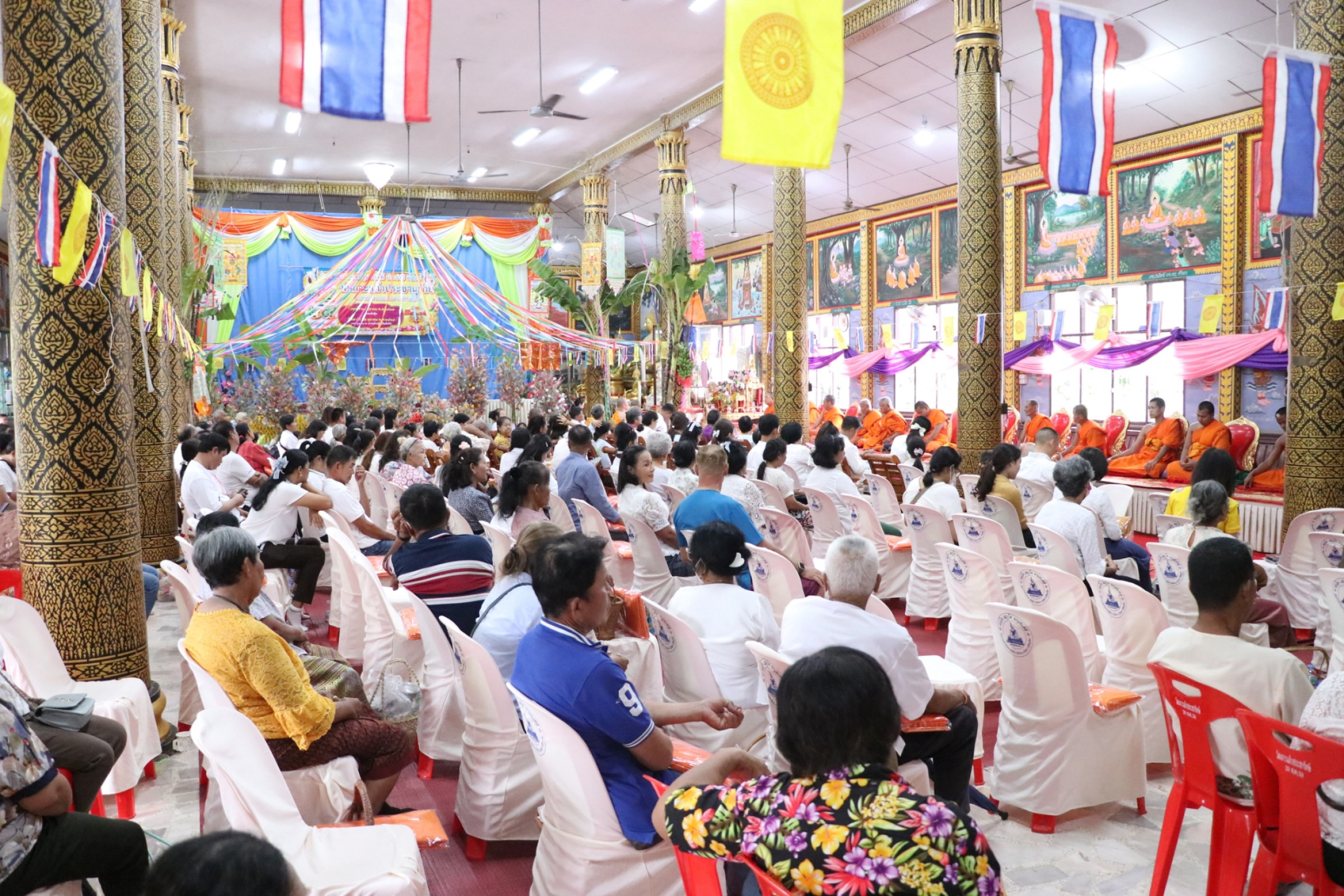 ภาพร่วมพิธีกรรมวัดเกาะแก้วประชานุรักษ์