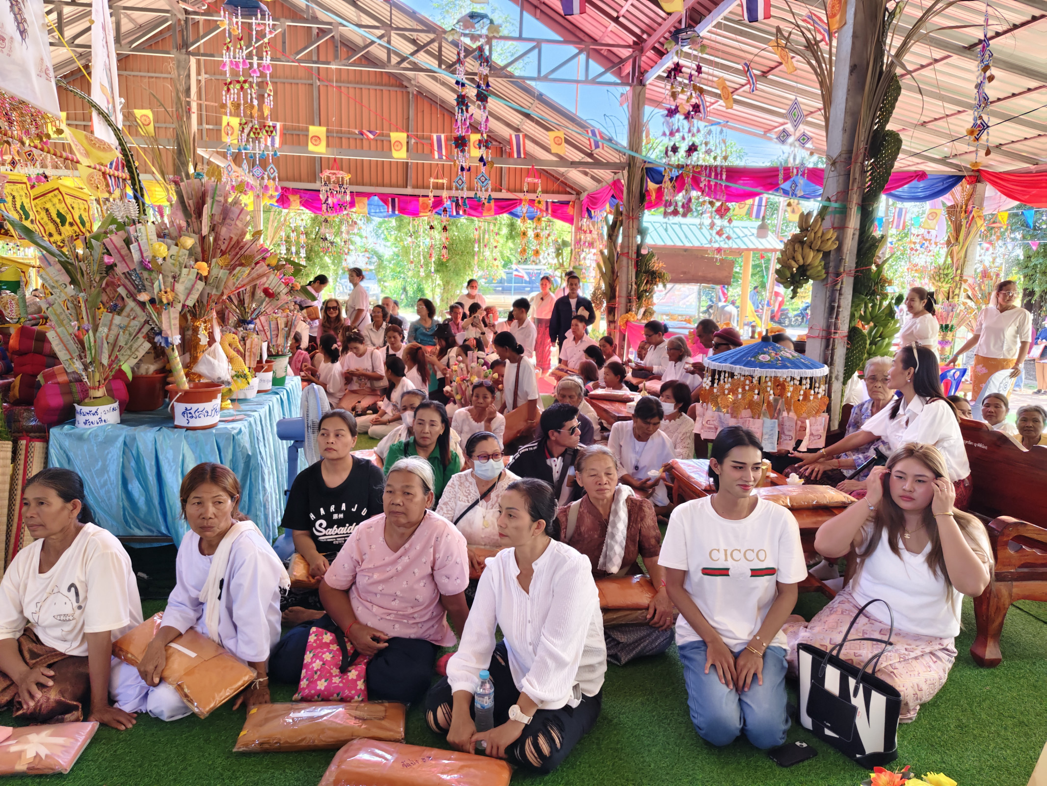 ภาพร่วมพิธีกรรมวัดป่าสีสุก