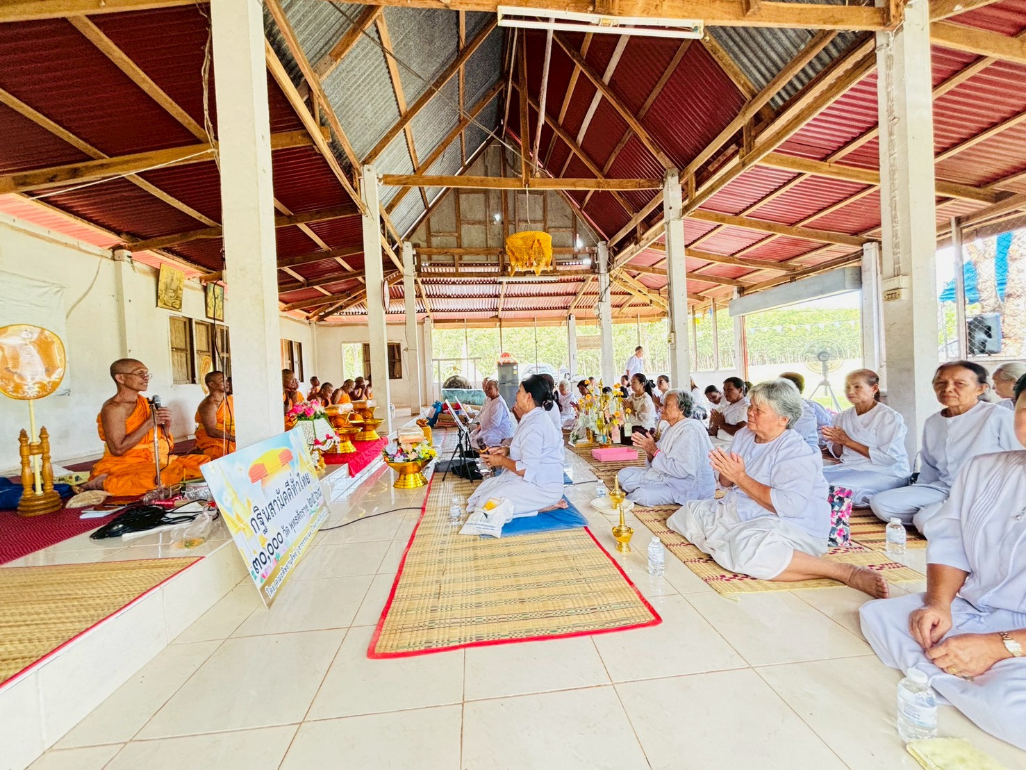 ภาพร่วมพิธีกรรมสำนักสงฆ์ธารทิพย์