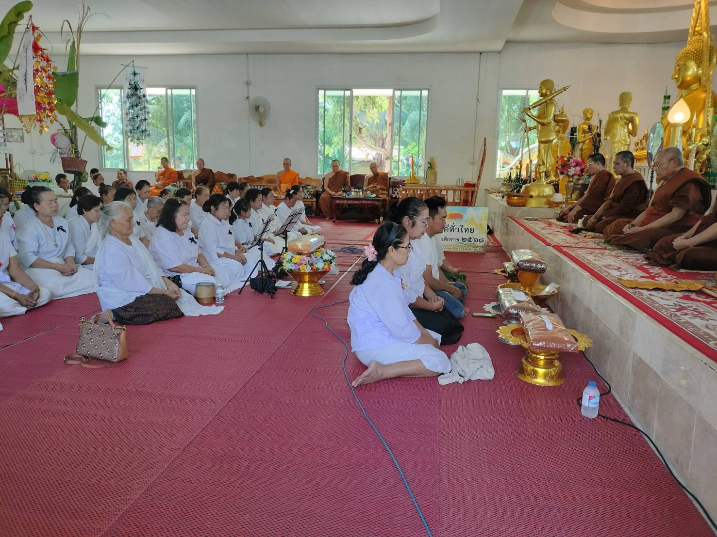 ภาพร่วมพิธีกรรมวัดโชคอำนวยใต้