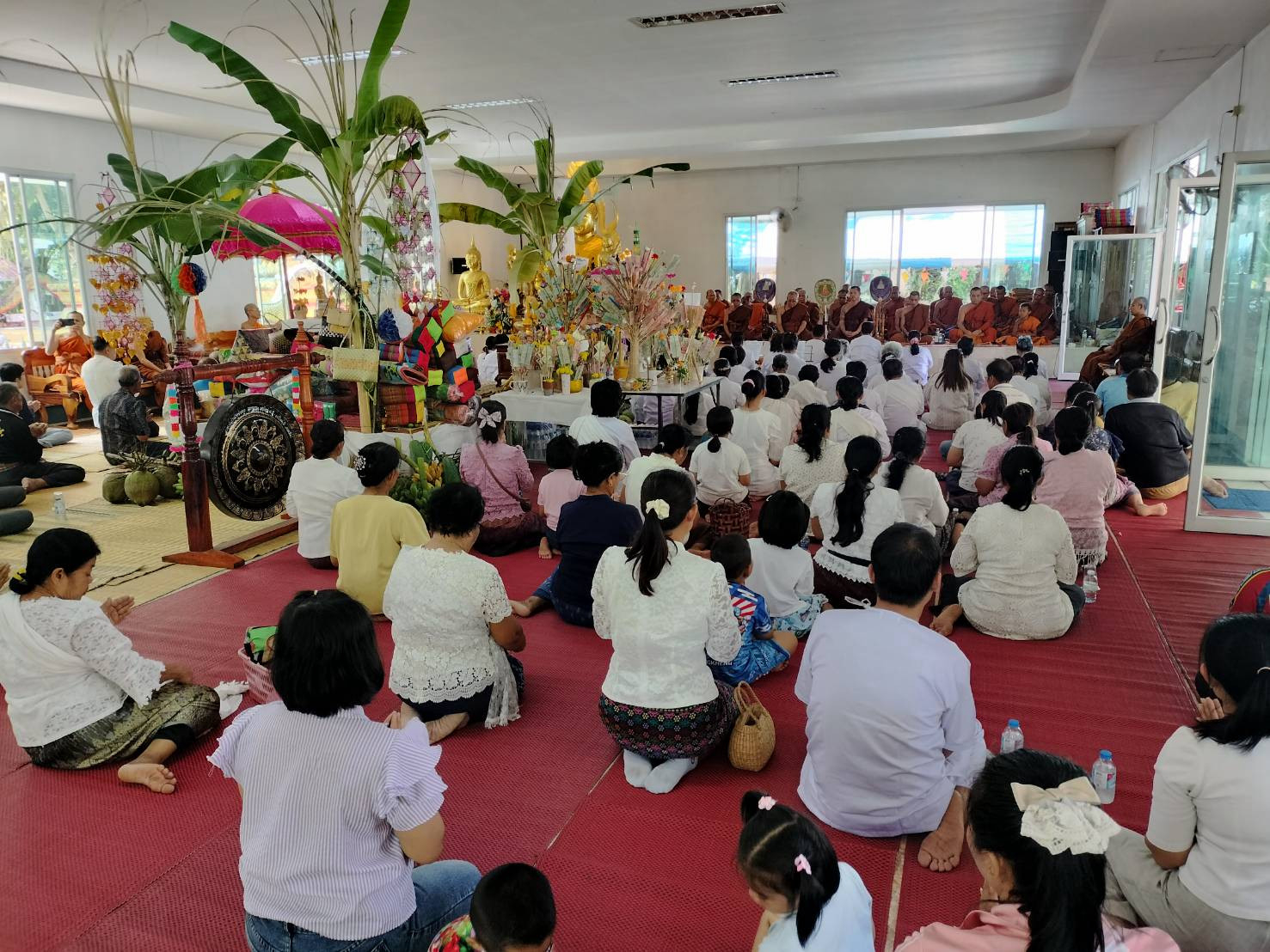 ภาพร่วมพิธีกรรมวัดโชคอำนวยใต้