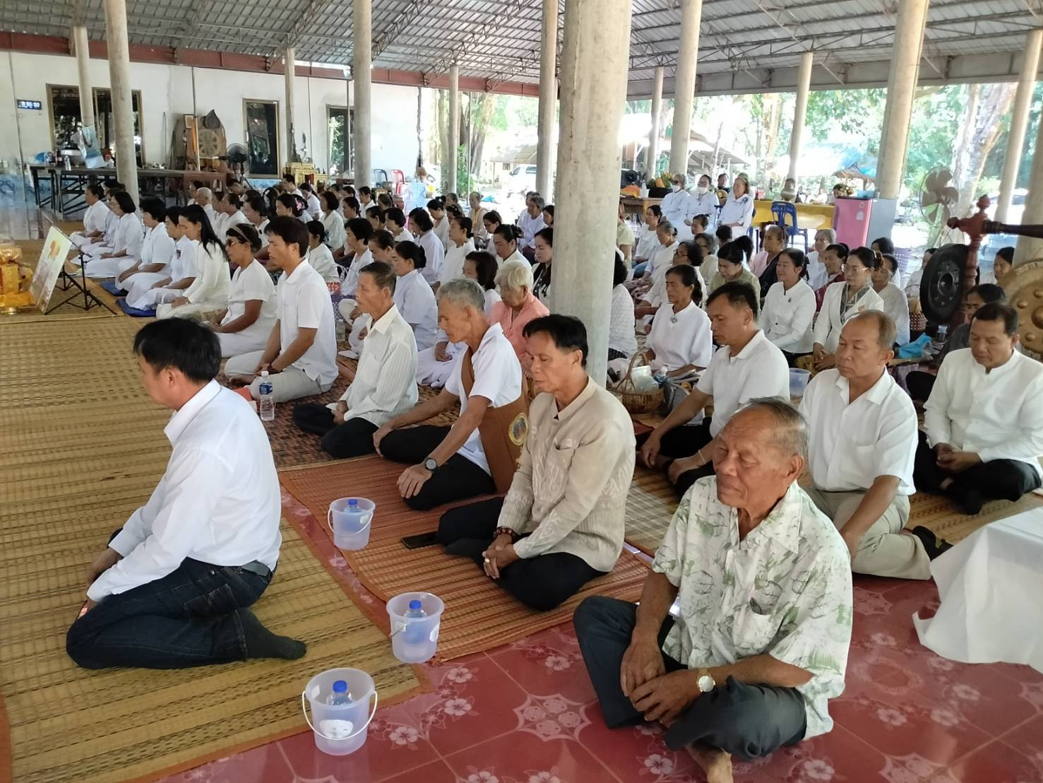 ภาพร่วมพิธีกรรมวัดป่าธรรมชาติ