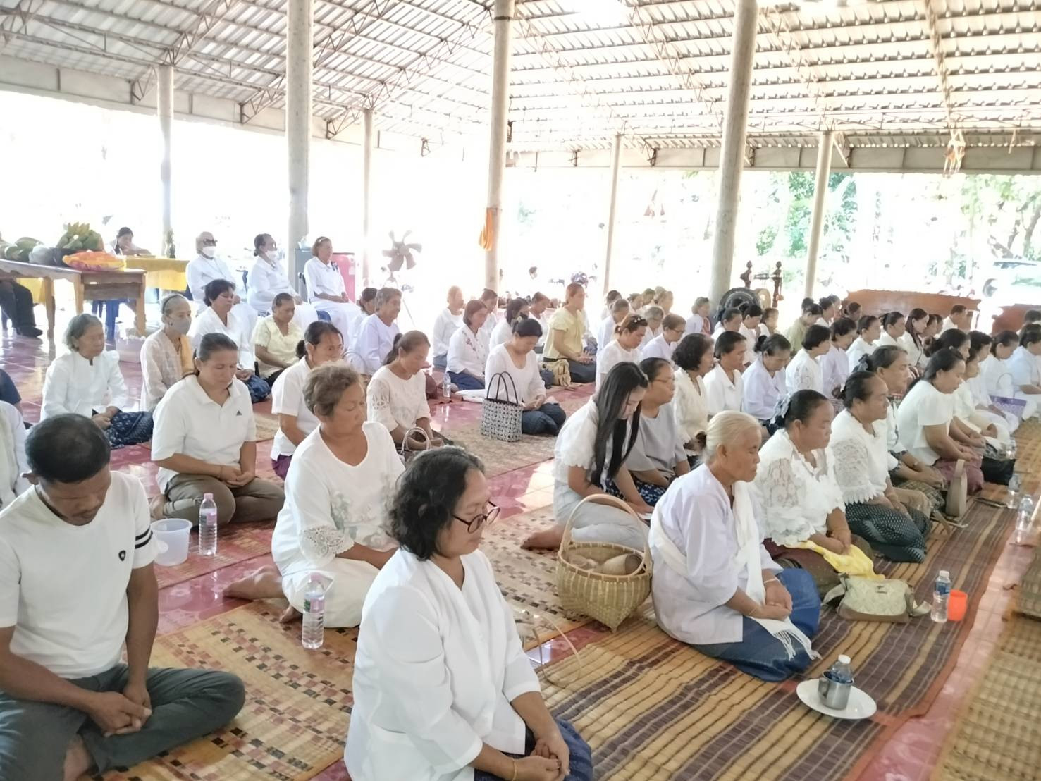 ภาพร่วมพิธีกรรมวัดป่าธรรมชาติ