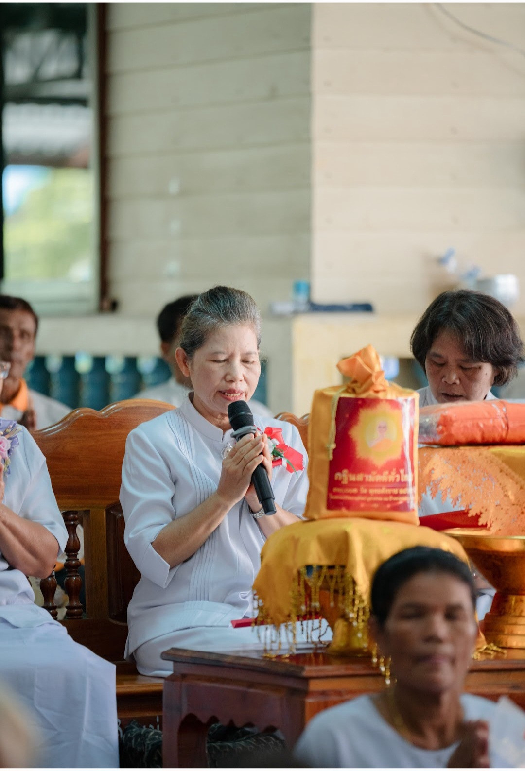 ภาพกล่าวคำถวายกฐินวัดศาลาเย็น