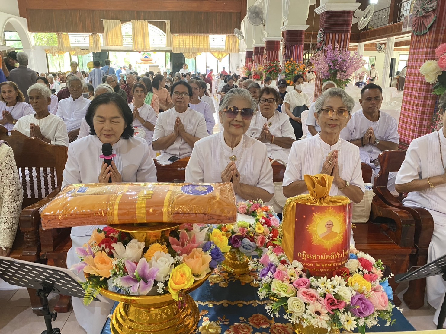 ภาพร่วมพิธีกรรมวัดอมรินทราวารี(อังกัญโพธิ์)