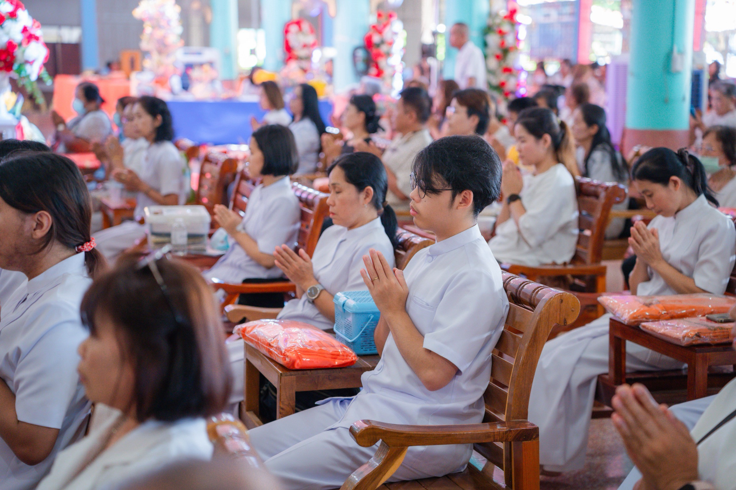 ภาพร่วมพิธีกรรมวัดเขาตะพั้น
