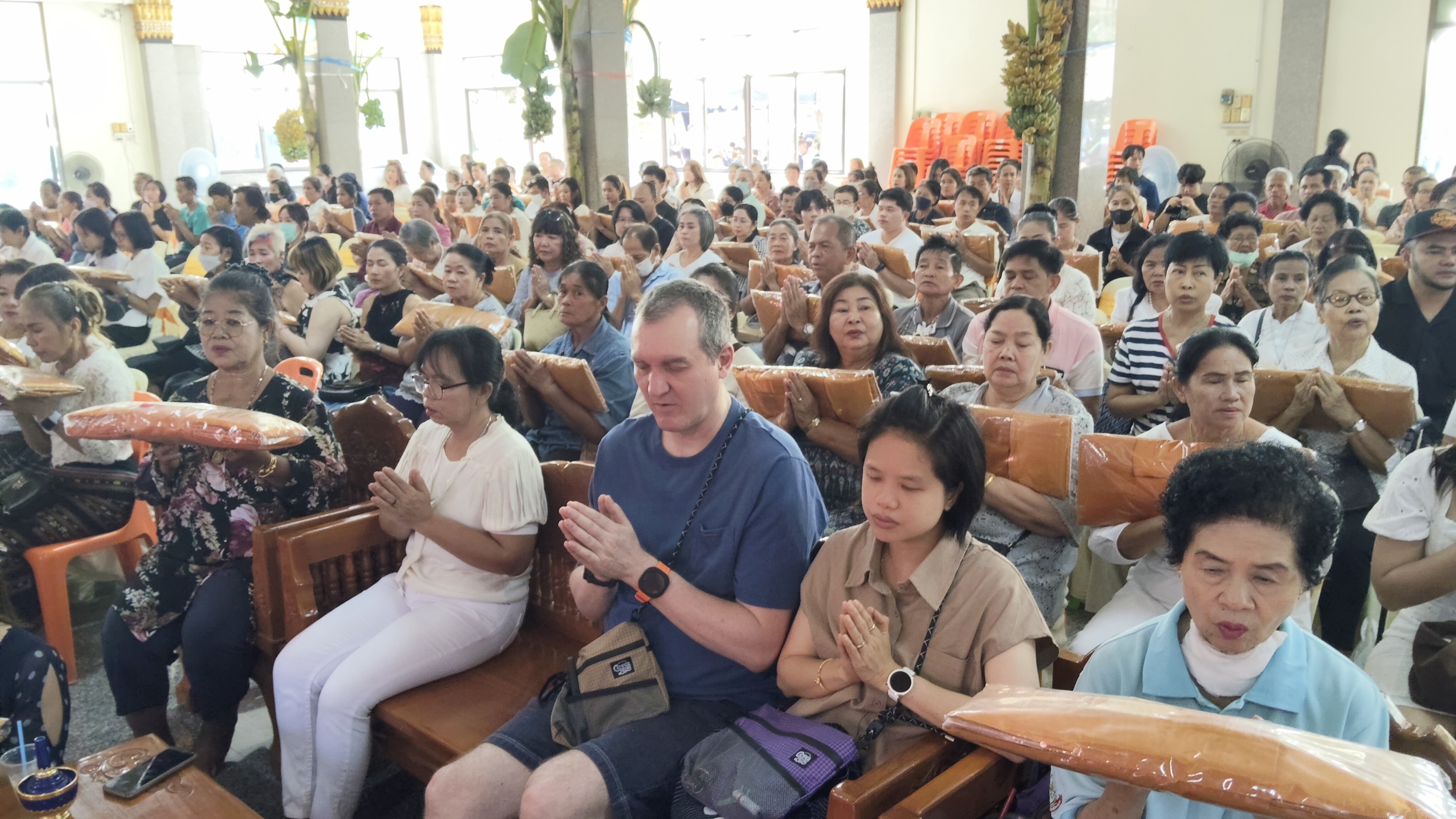 ภาพร่วมพิธีกรรมวัดคร้อพนัน