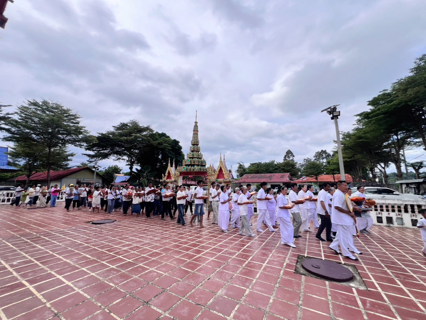 ภาพร่วมพิธีกรรมวัดมหาคงคาราม