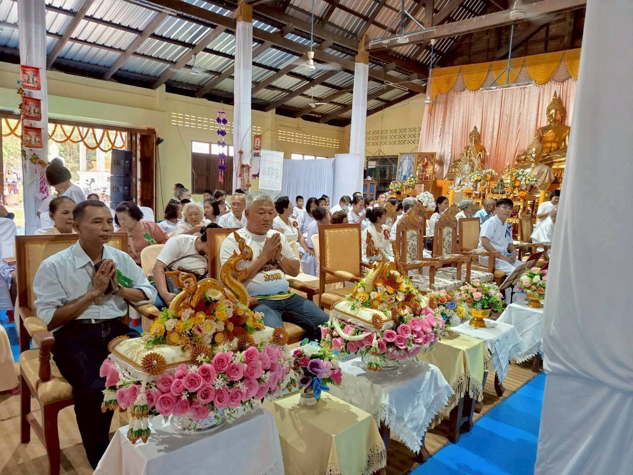 ภาพร่วมพิธีกรรมวัดเขาทองผางับ