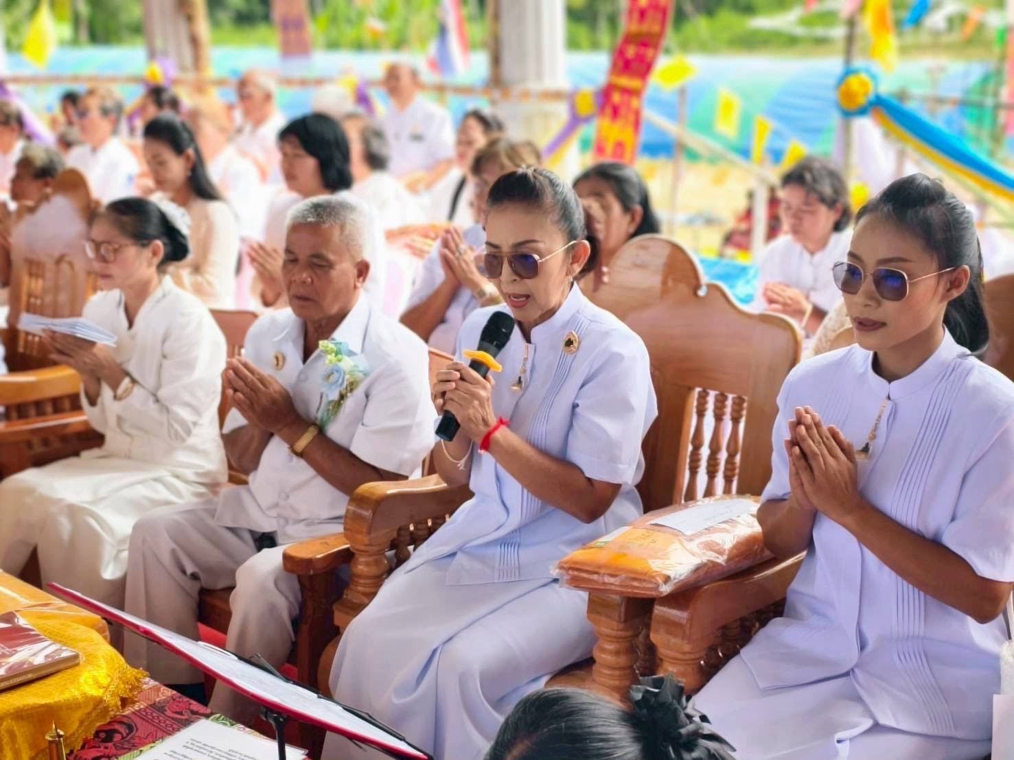 ภาพร่วมพิธีกรรมที่พักสงฆ์ฝายพญานาค