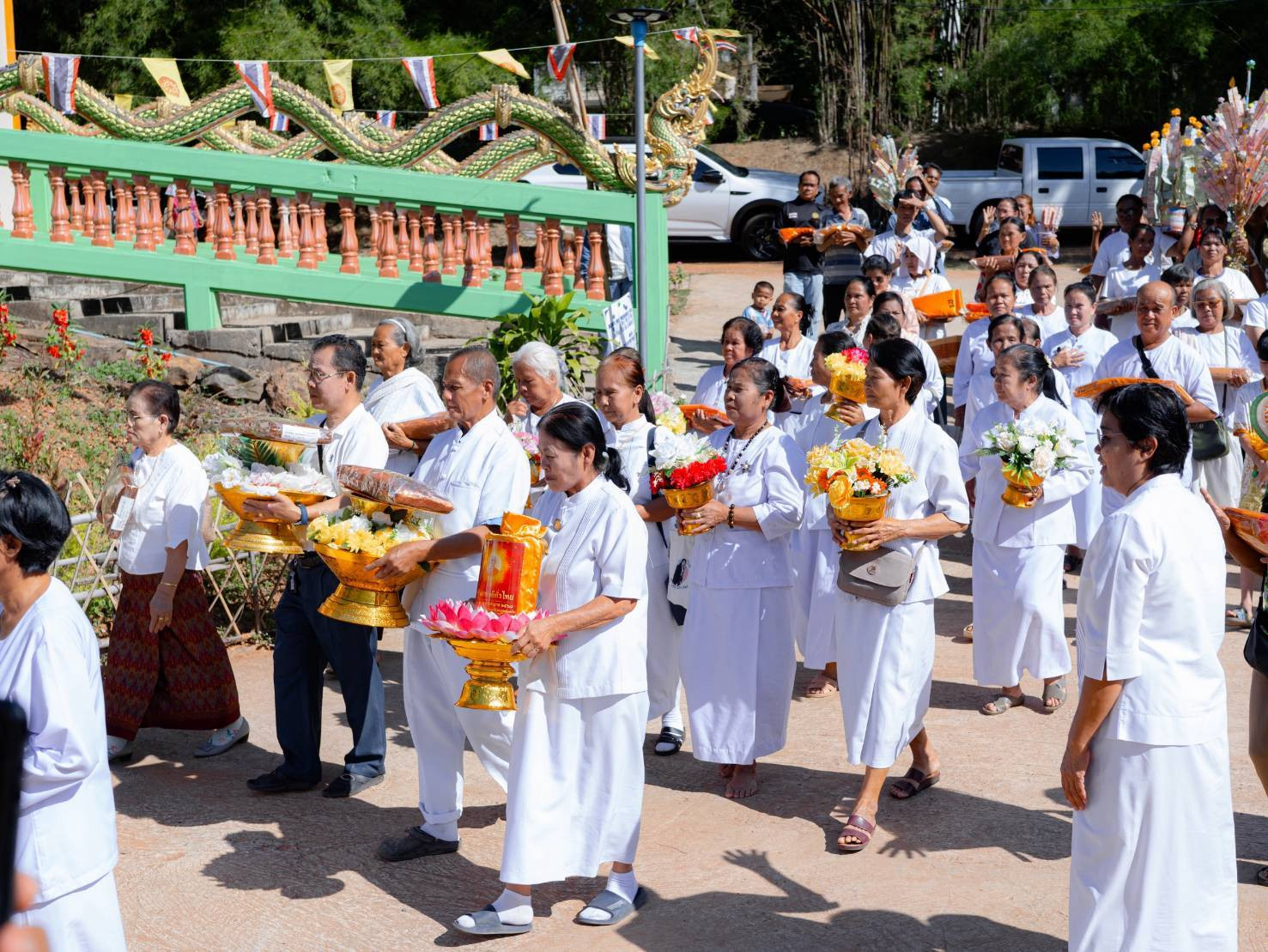 ภาพร่วมขบวนกฐินวัดศรีสุวรรณวนาราม
