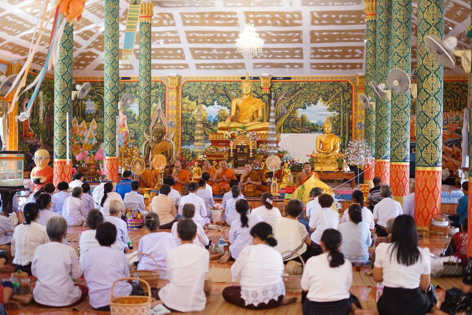 ภาพร่วมพิธีกรรมวัดหนองแซงสร้อย