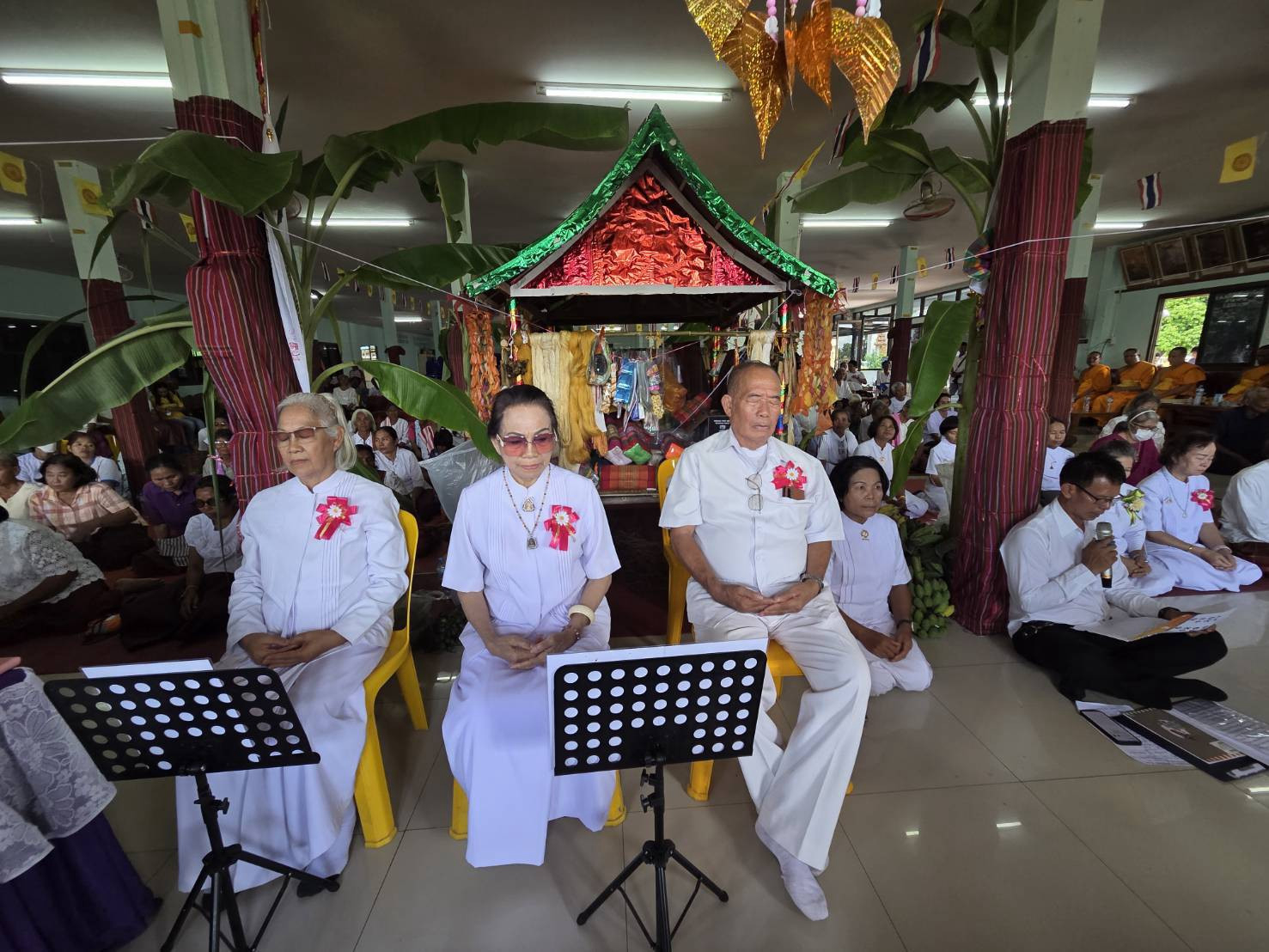 ภาพร่วมพิธีกรรมวัดหนองเหล็ก