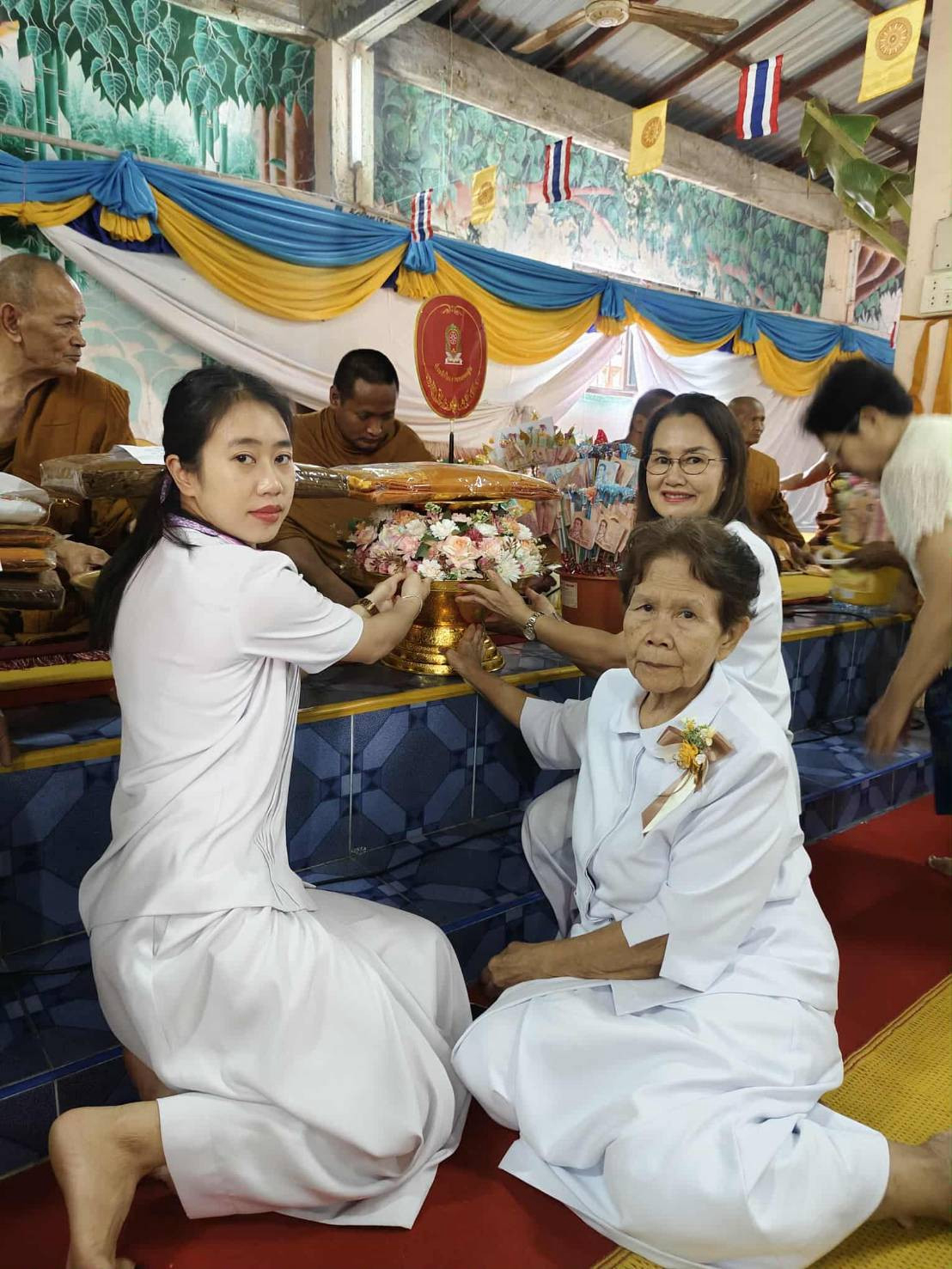 ภาพร่วมพิธีกรรมวัดพิมาย