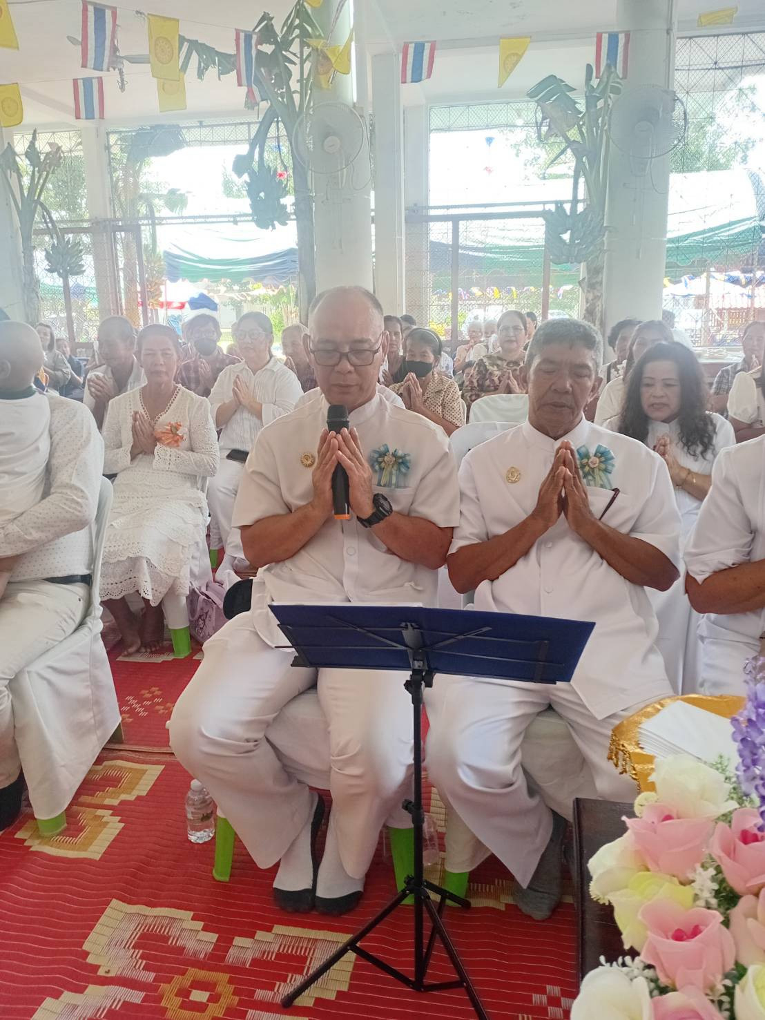 ภาพกล่าวคำถวายกฐินวัดบ้านน้อย