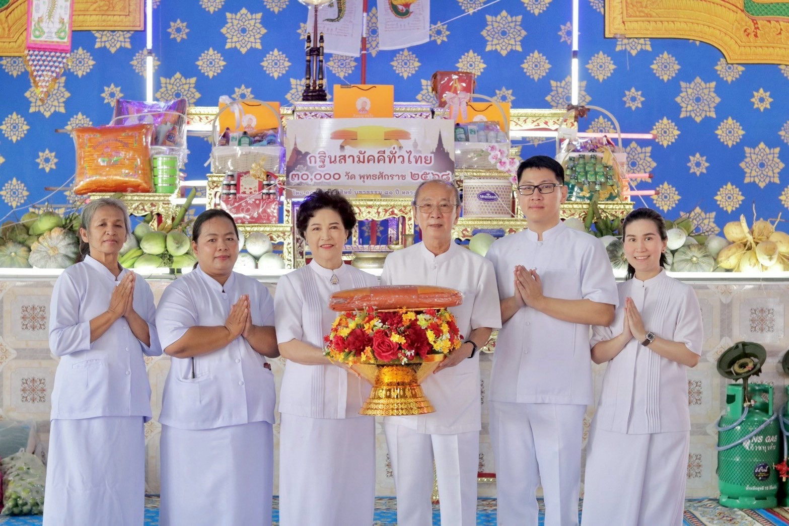 ภาพร่วมพิธีกรรมวัดเอนกพิมพรประชานาถ