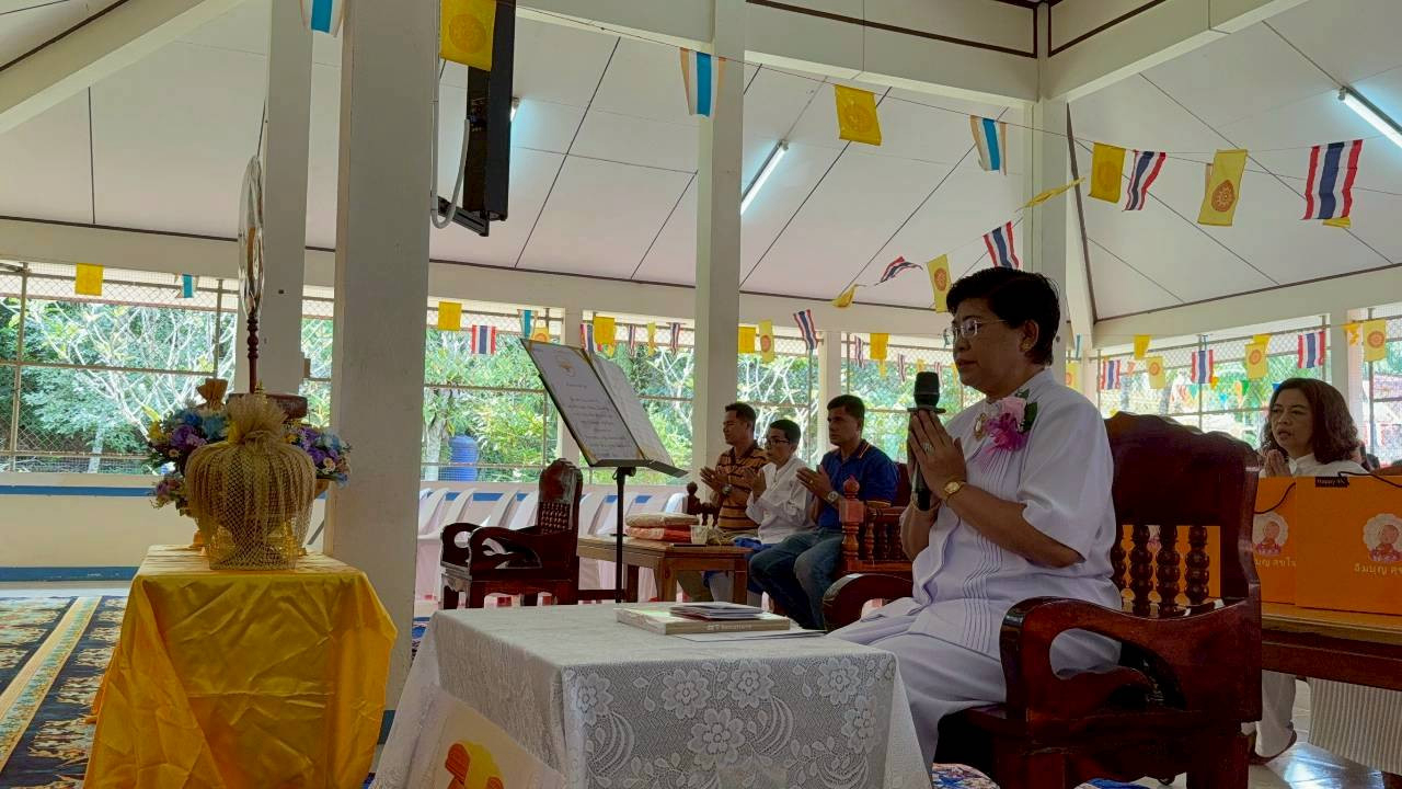 ภาพกล่าวคำถวายกฐินวัดไตรรัตนากร