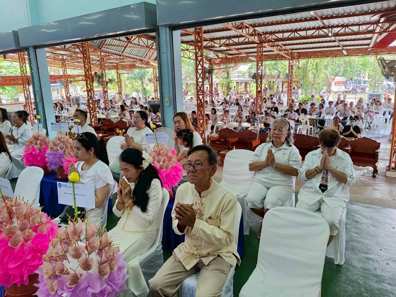 ภาพร่วมพิธีกรรมวัดป่าเหมือด