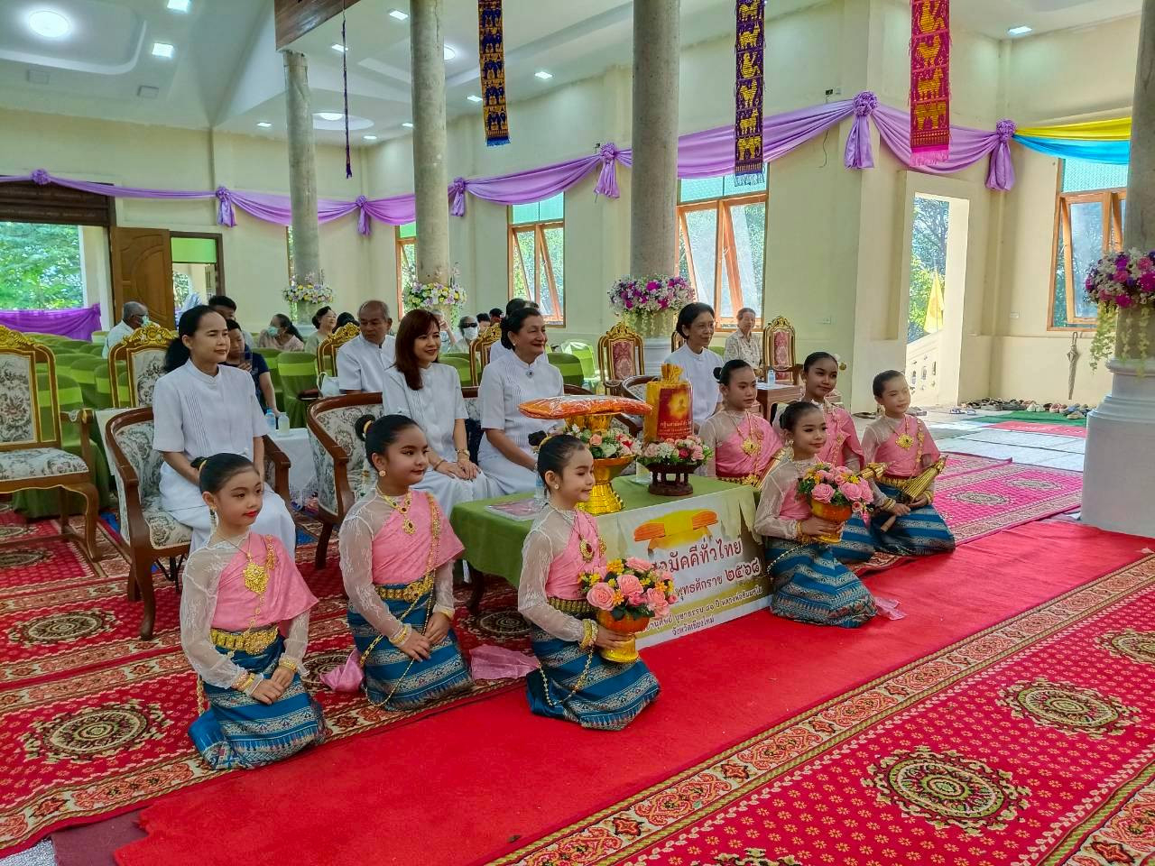 ภาพร่วมพิธีกรรมวัดพระธาตุจอมแตง