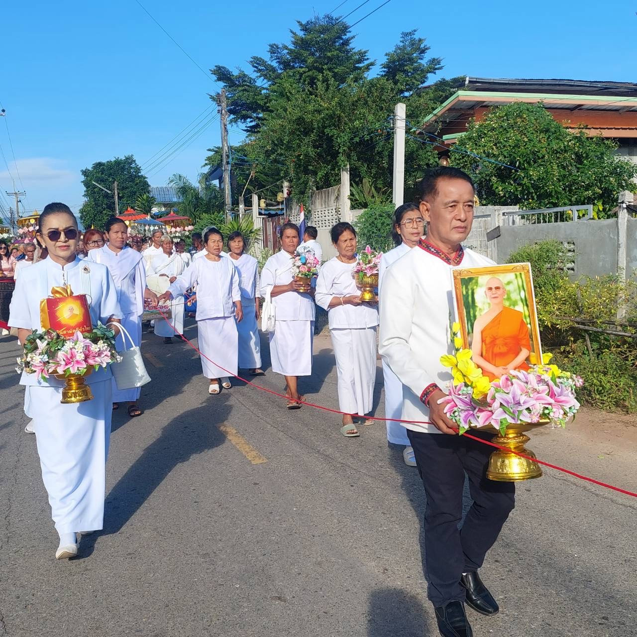 ภาพร่วมพิธีกรรมวัดเฝือแฝง