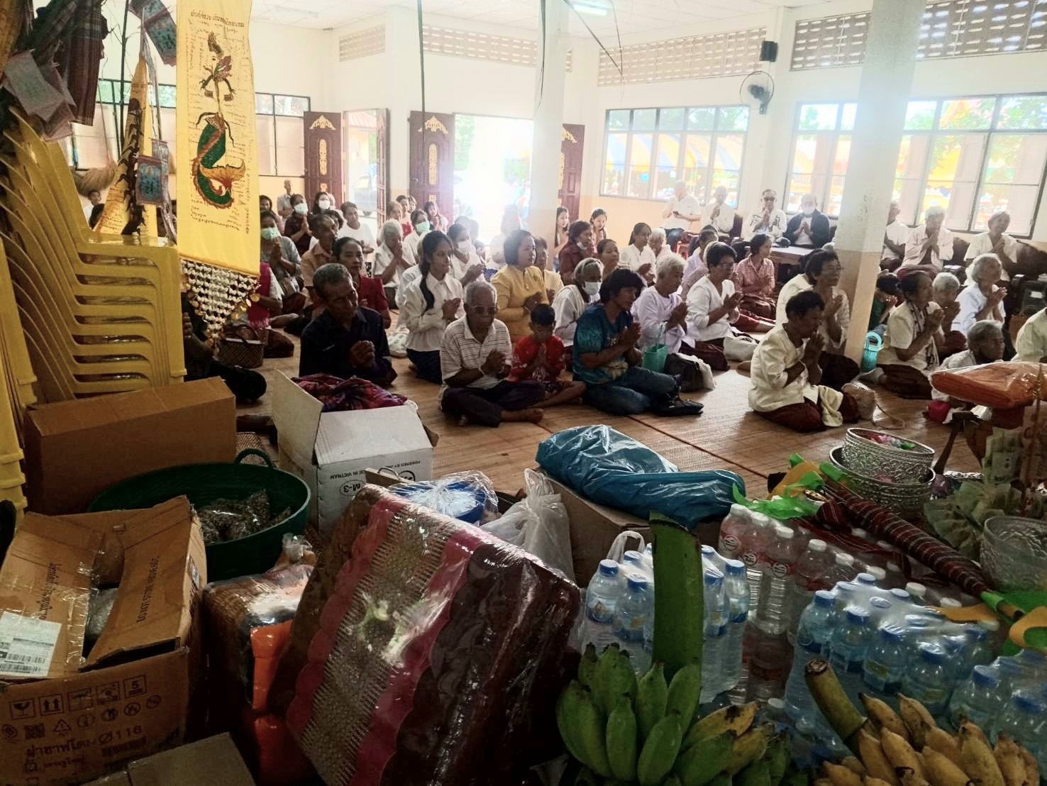 ภาพร่วมพิธีกรรมวัดแสงธรรม