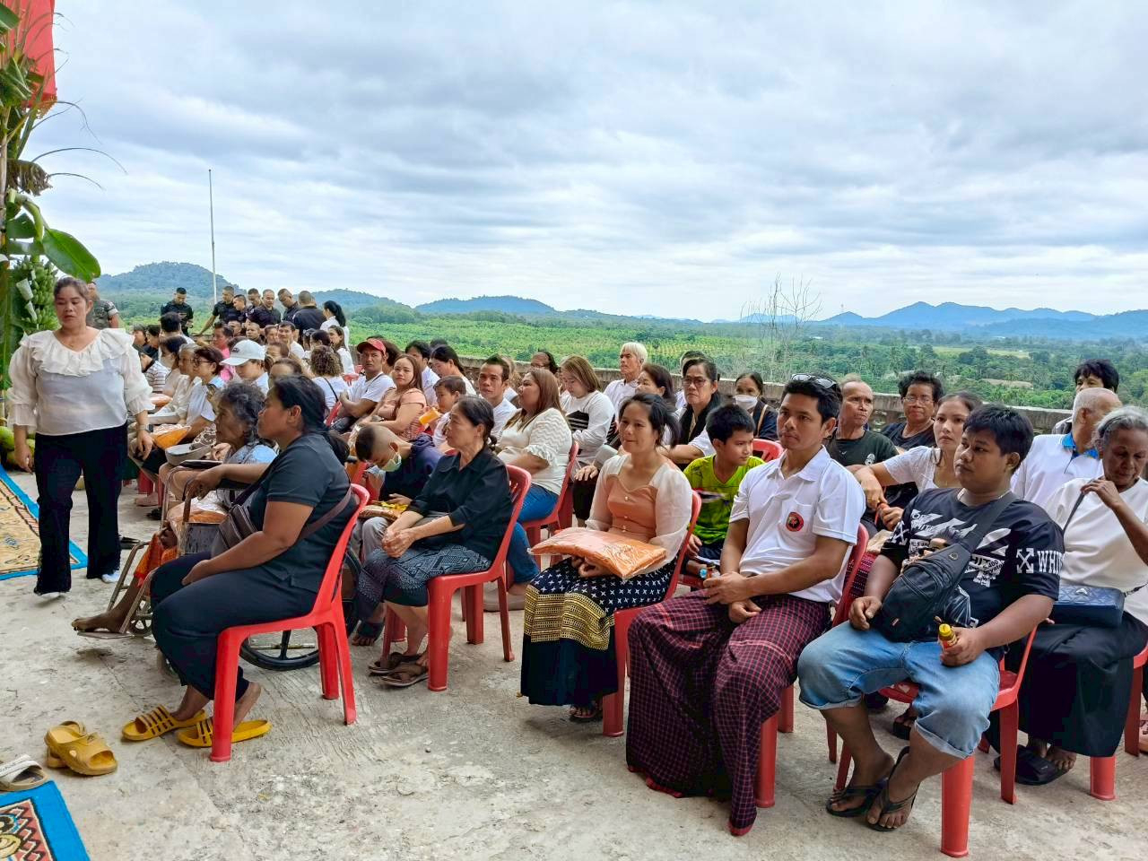 ภาพร่วมพิธีกรรมวัดวังกระแพร