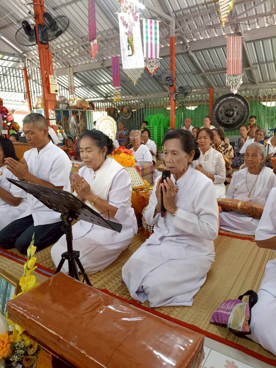 ภาพกล่าวคำถวายกฐินวัดป่าเขาน้อย