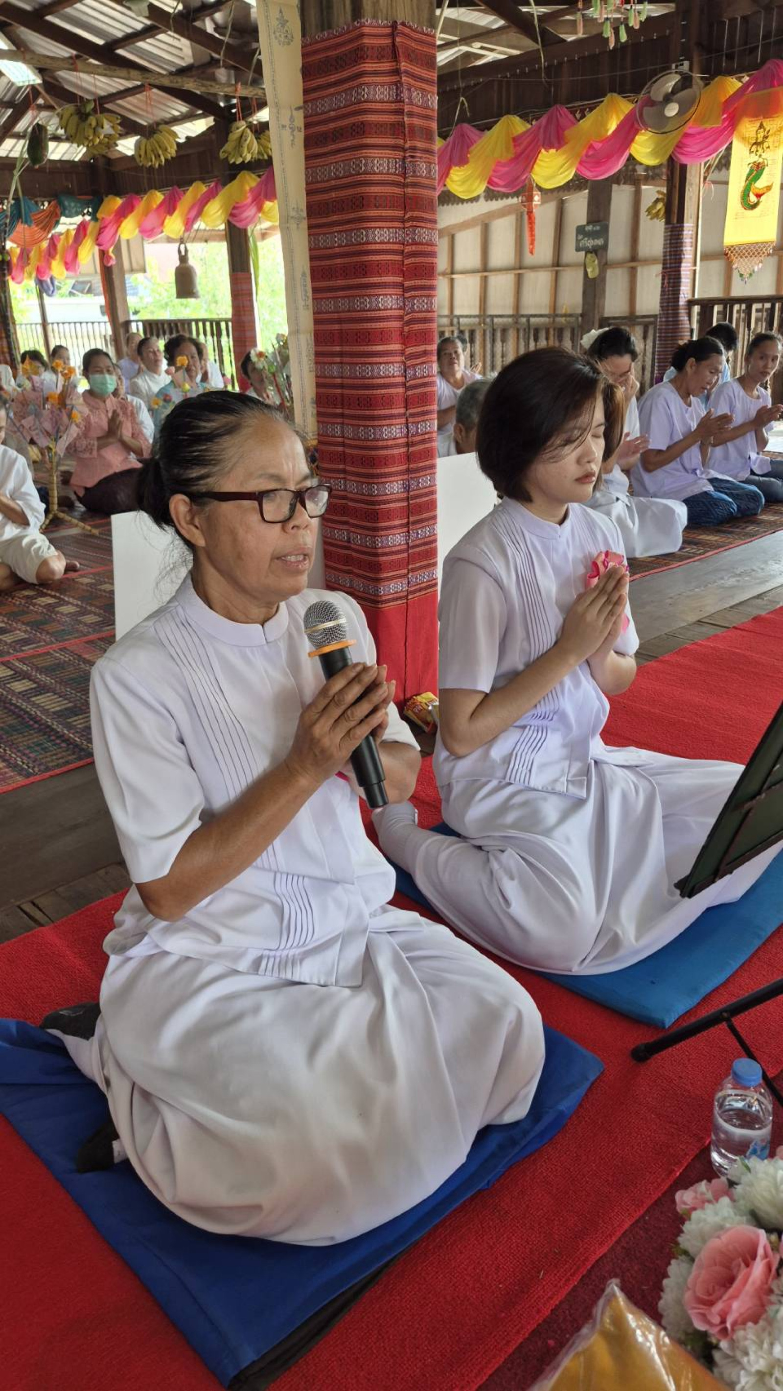 ภาพร่วมพิธีกรรมวัดศรีชุมพล