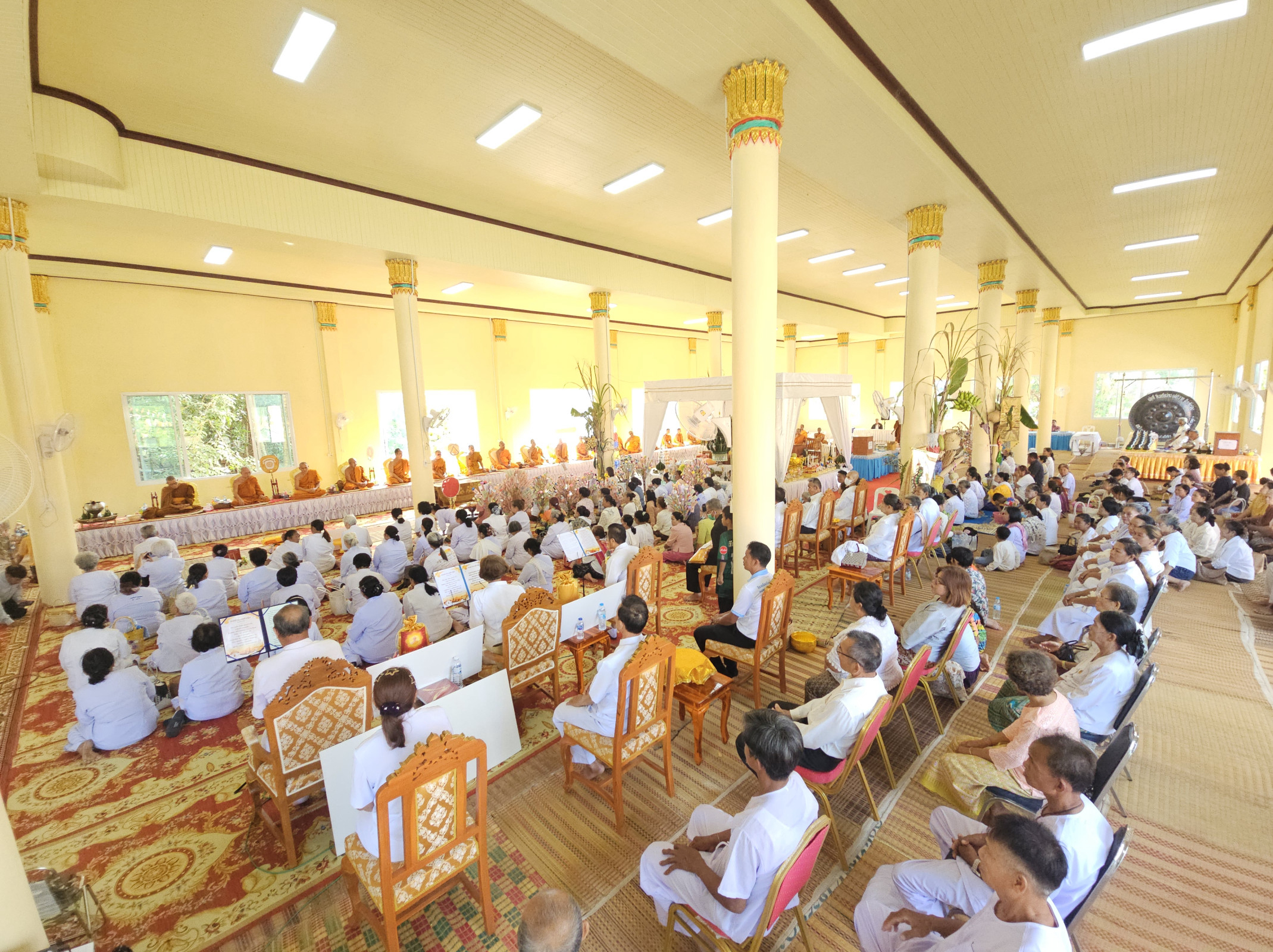 ภาพร่วมพิธีกรรมวัดศรีสว่างอุดมพร
